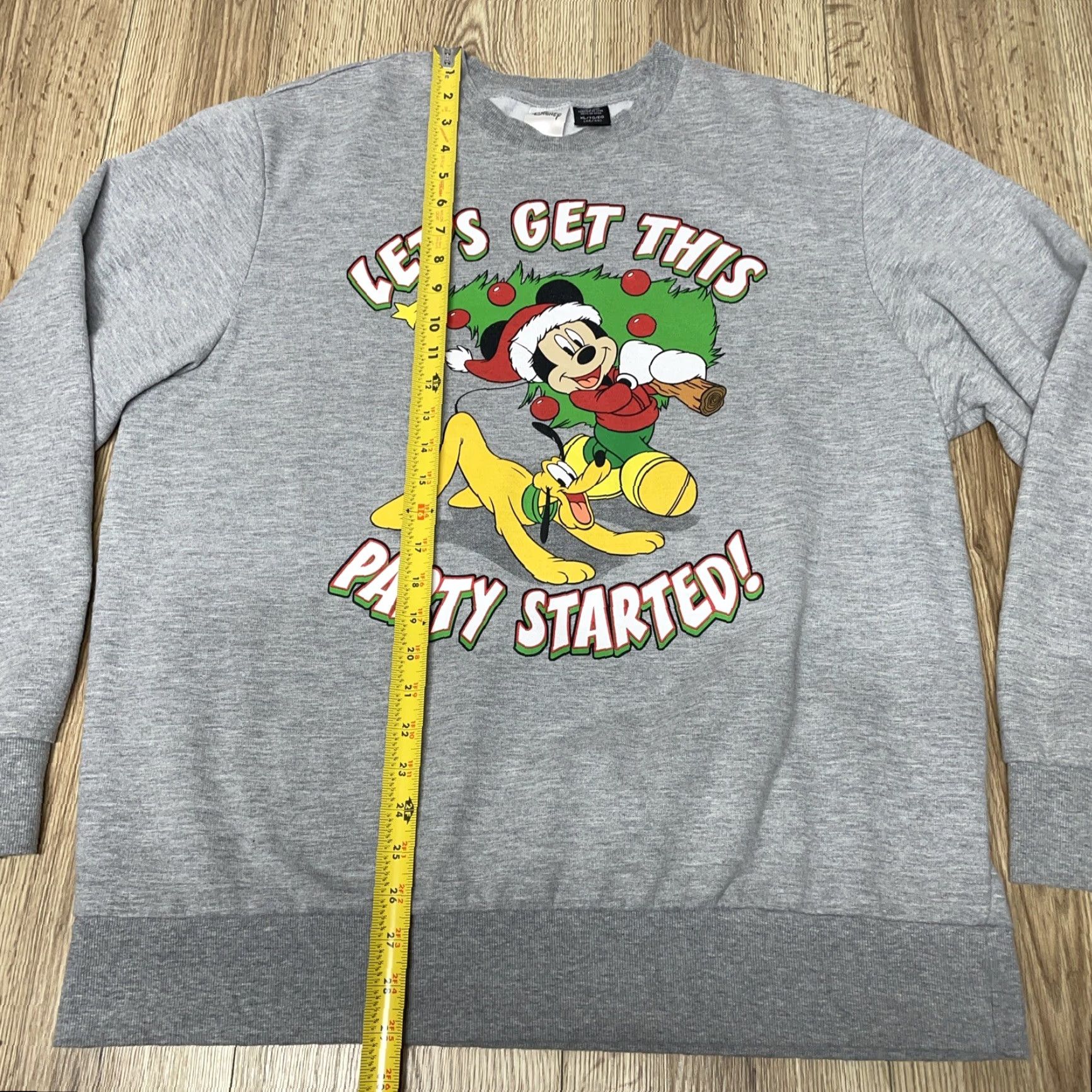 Disney VINTAGE Disney Mickey Mouse Christmas Sweatshirt Women XL Gray Pullover Long Sleeve Activewear "Let's Get This Party Started" Size XL / US 12-14 / IT 48-50 - 5 Thumbnail