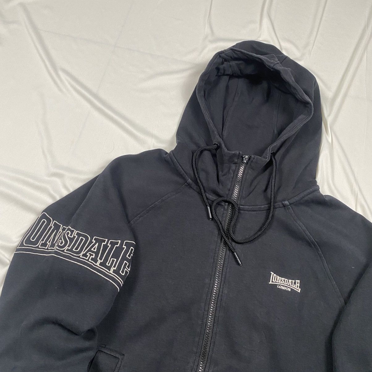 Lonsdale Lonsdale Boxy Crop Zip Up Hoodie Size M / US 6-8 / IT 42-44 - 3 Thumbnail