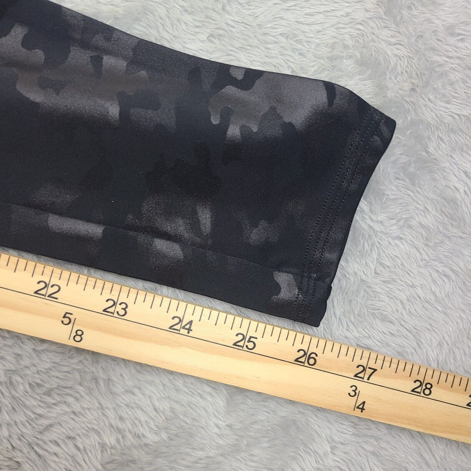 Spanx Spanx Black Faux Leather Black Camo Camouflage Leggings Size Size 33" - 7 Thumbnail