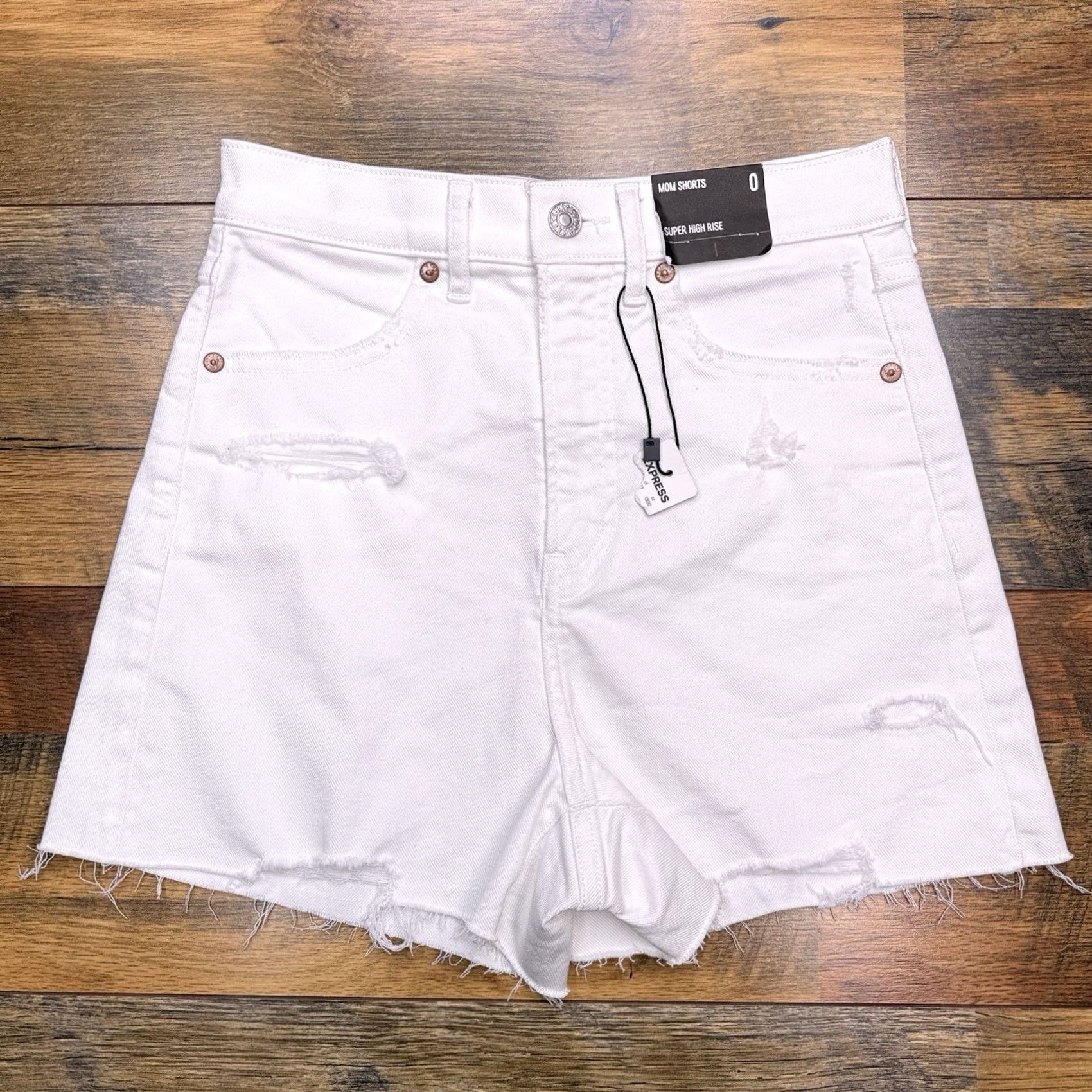 Express Express Short White Super High Rise Stretch Mom Denim 0 Wool? Size 25" / US 0 / IT 36 - 2 Thumbnail