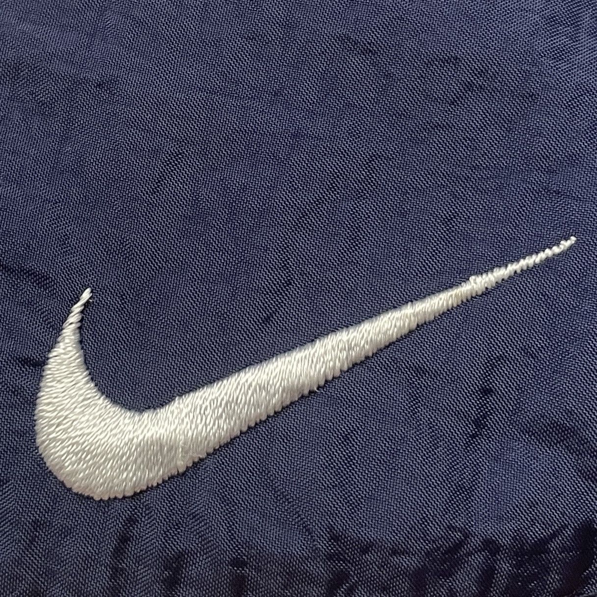 Nike × Vintage Vintage Brand Nike Windbreaker 1990s Size US L / EU 52-54 / 3 - 9 Thumbnail