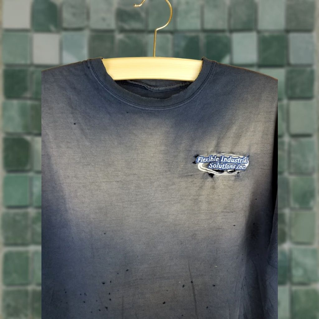 Vintage VINTAGE Y2K GRADIENT SUN FADED TRASHED DISTRESSED BLUE COTTON T-SHIRT SZ XLARGE Size US XL / EU 56 / 4 - 1 Thumbnail
