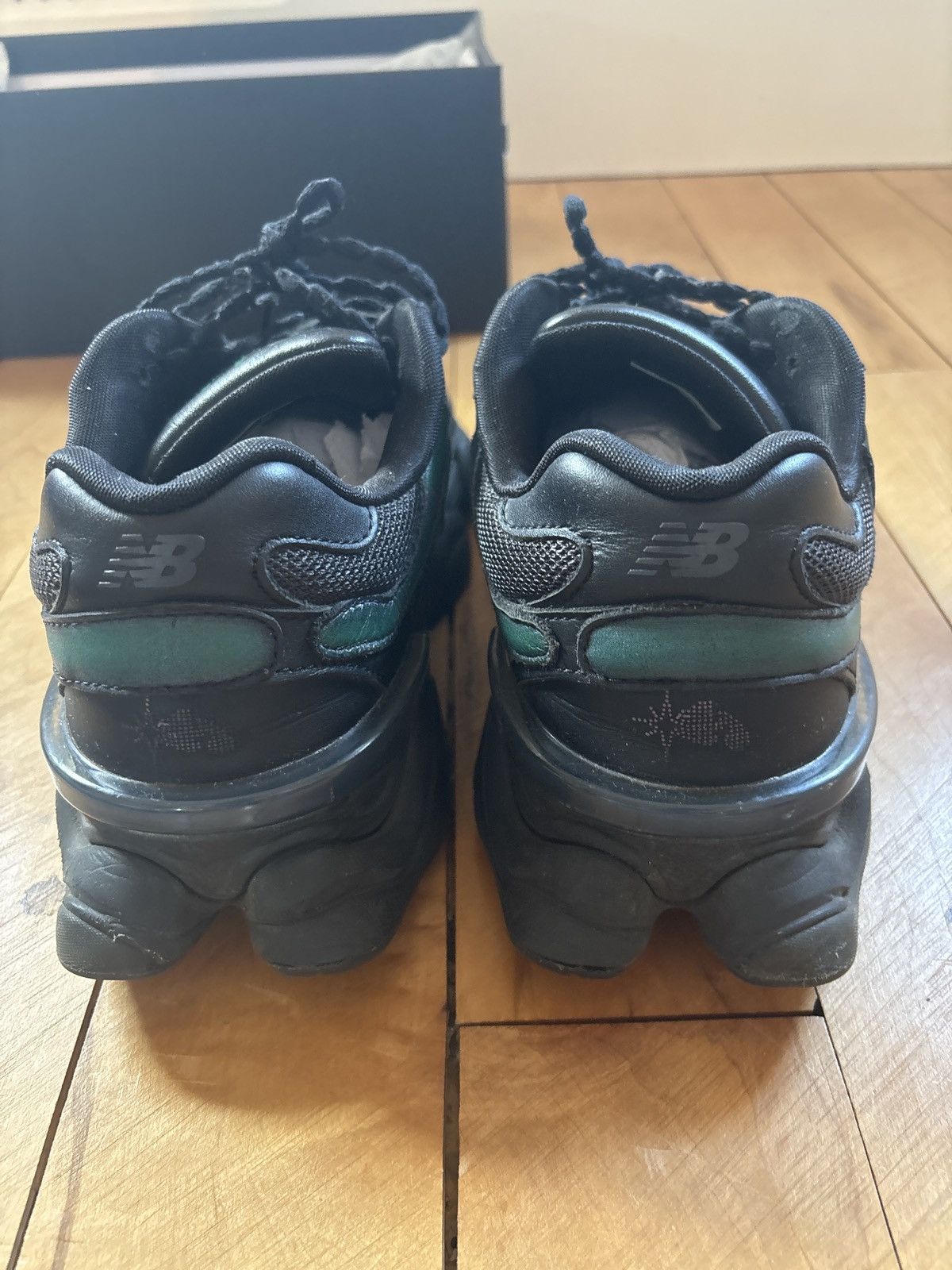 New Balance New Balance x Mowalola Trainers Size US 8 / EU 41 - 1 Thumbnail