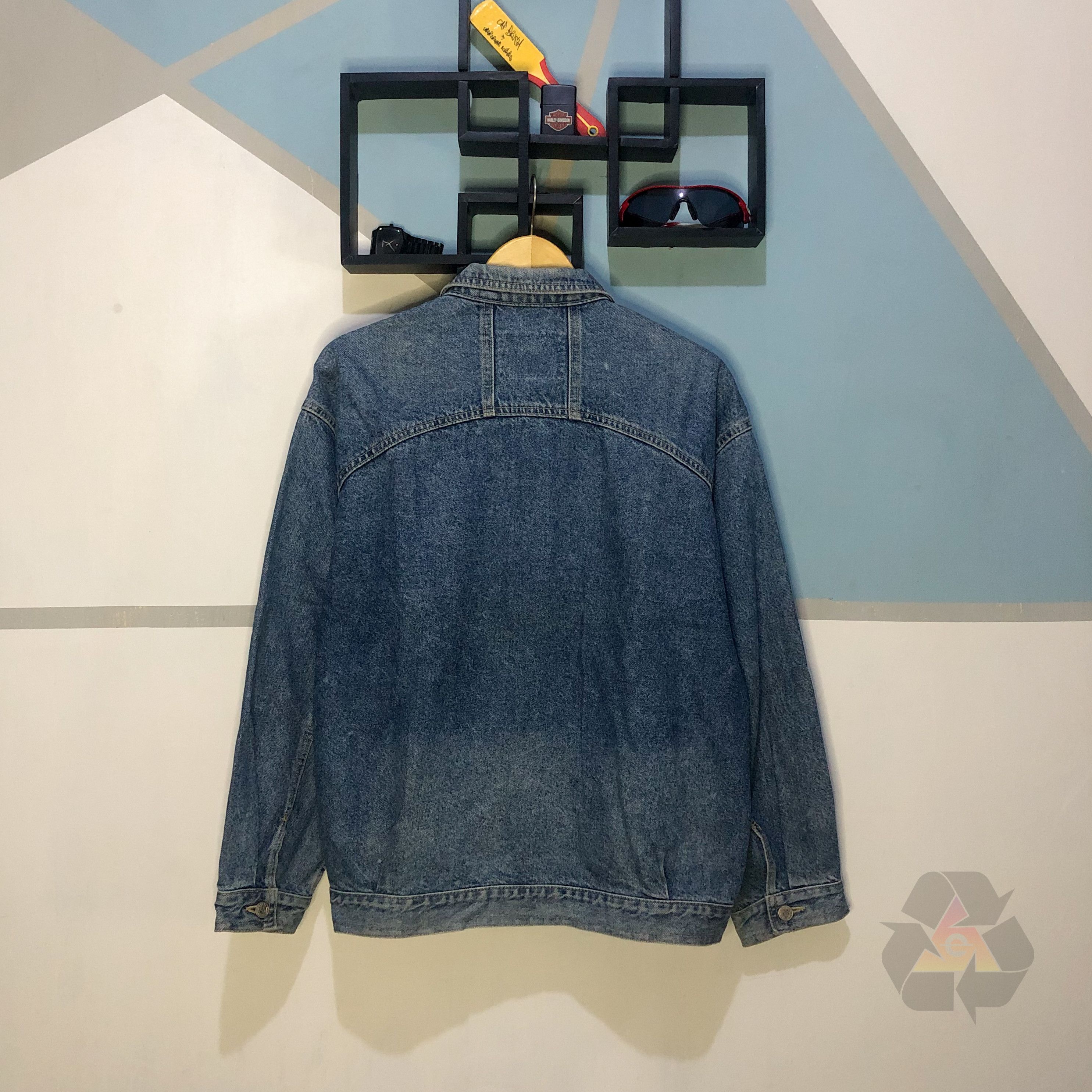 Vintage Vintage 90s SD CLUB Severely Selected Goods Denim Jacket Size US L / EU 52-54 / 3 - 15 Thumbnail