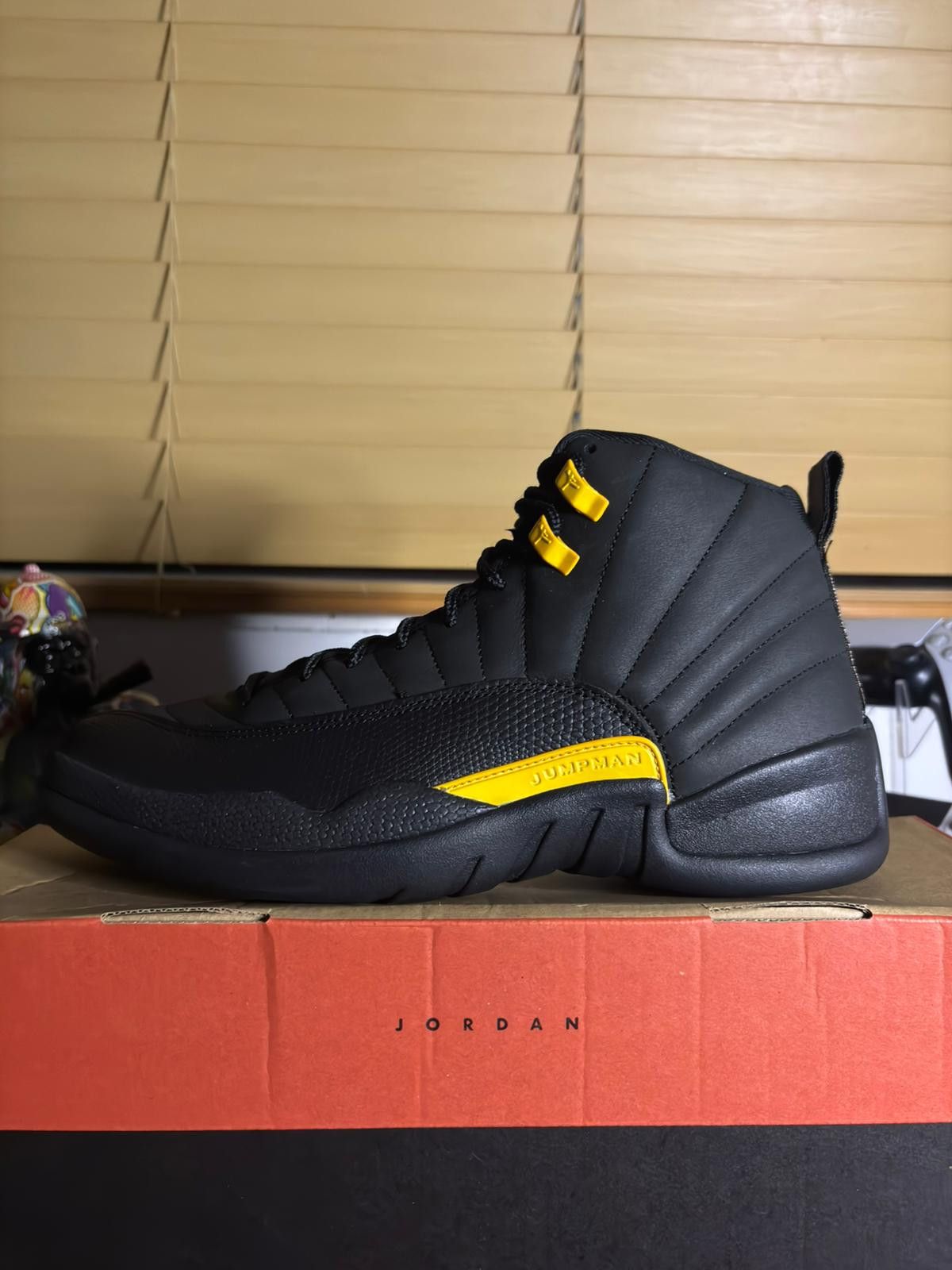 Jordan Brand Jordan Brand Air Jordan 12 Retro "Black Taxi” Size US 11 / EU 44 - 7 Thumbnail