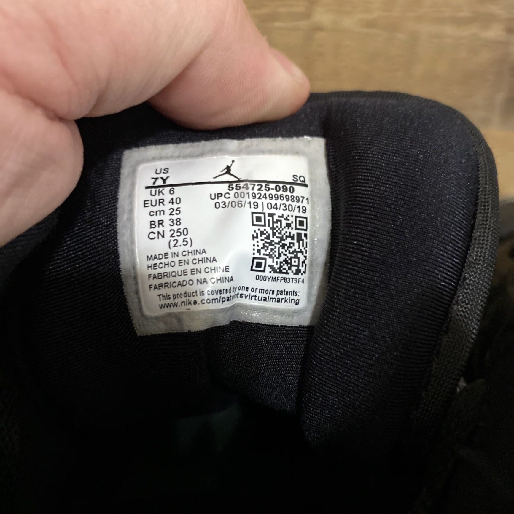 Jordan Brand Jordan 1 Mid GS Deep Black 554725-090 Size 7Y Size US 7 / EU 40 - 5 Thumbnail