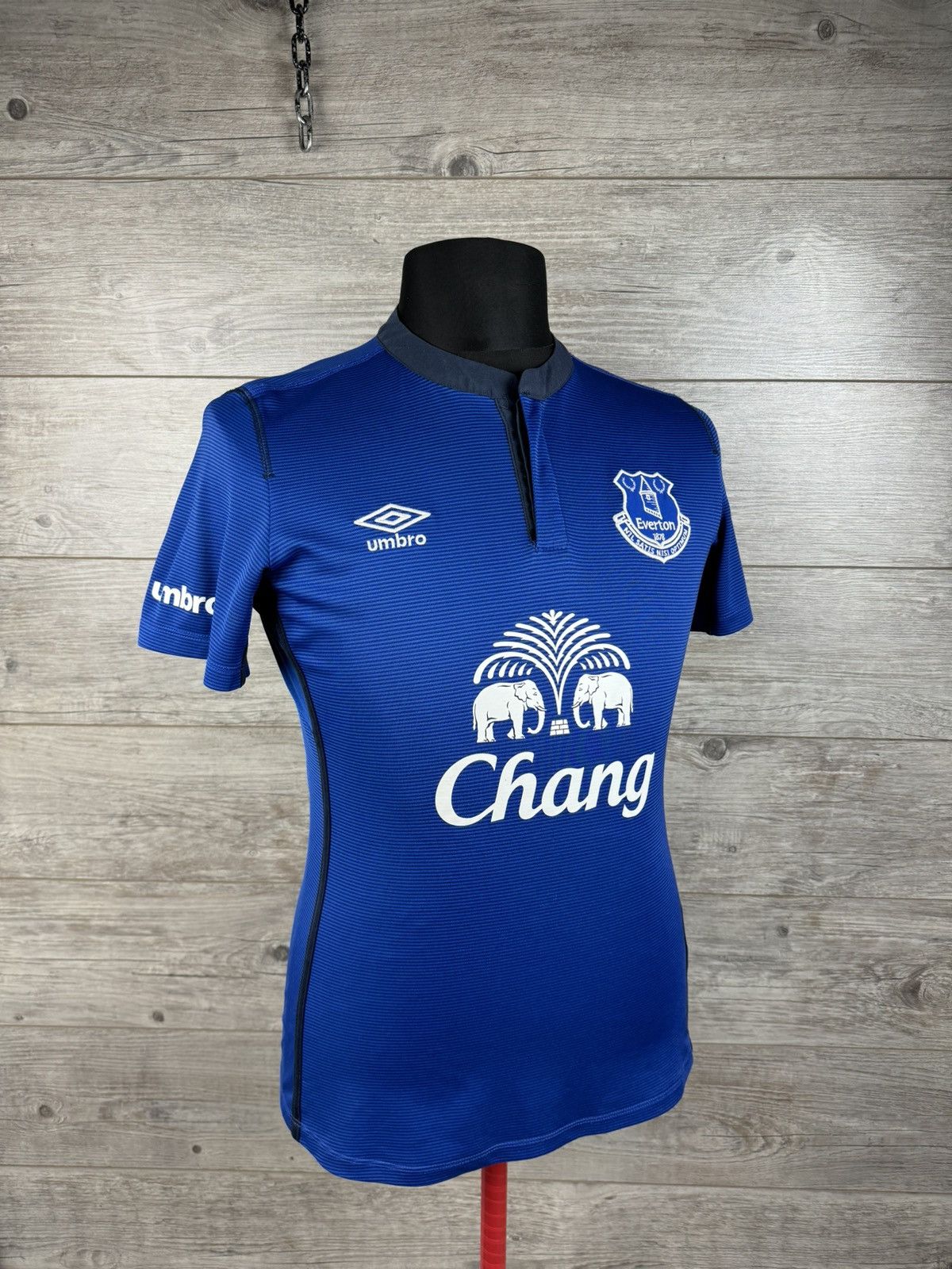 Umbro VINTAGE UMBRO EVERTON SOCCER JERSEY SIZE S Size US S / EU 44-46 / 1 - 22 Thumbnail