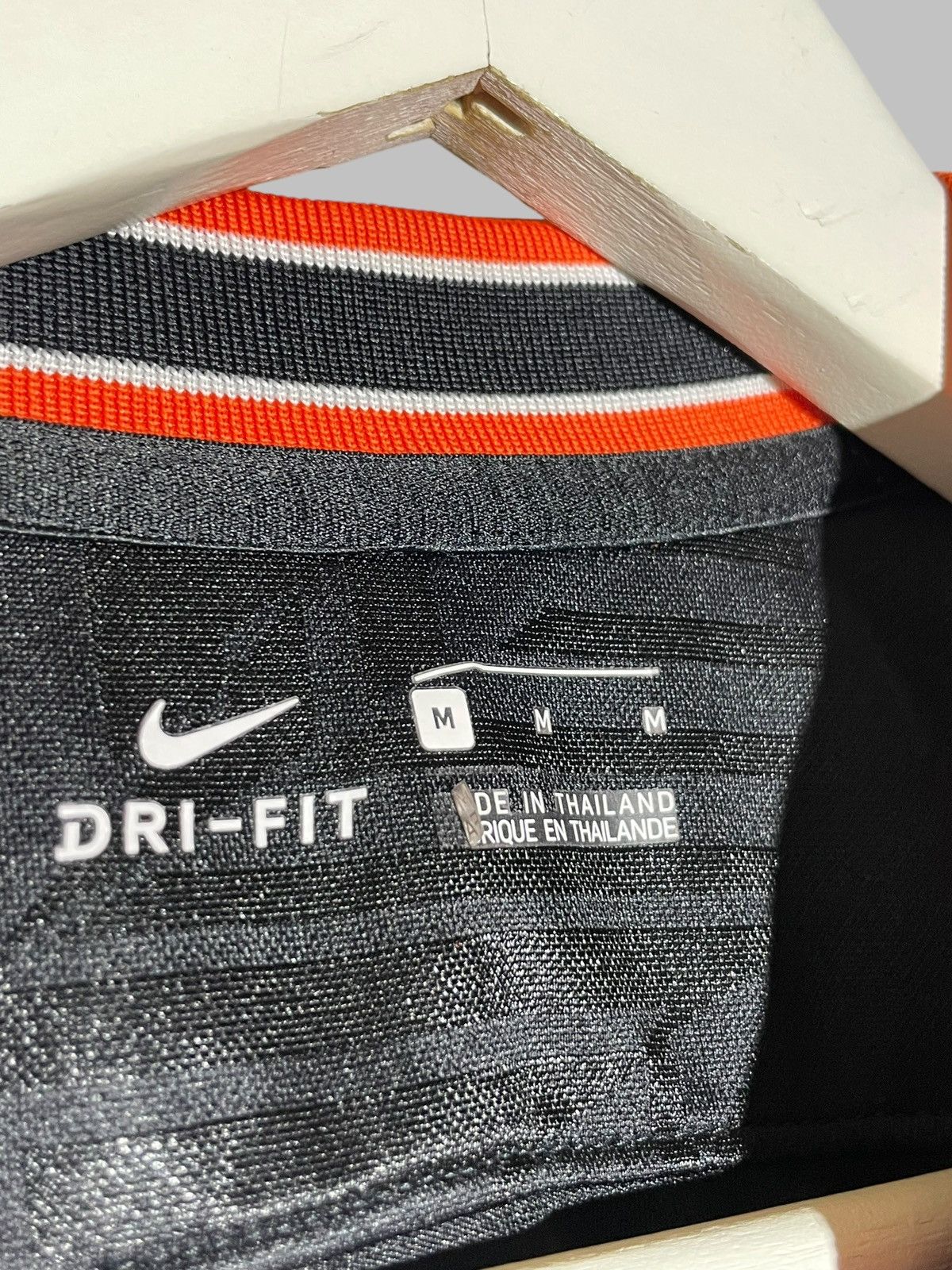 Chelsea Soccer Chelsea FC Nike 2019/20 Third Football Shirt Soccer Jersey Size US M / EU 48-50 / 2 - 9 Thumbnail