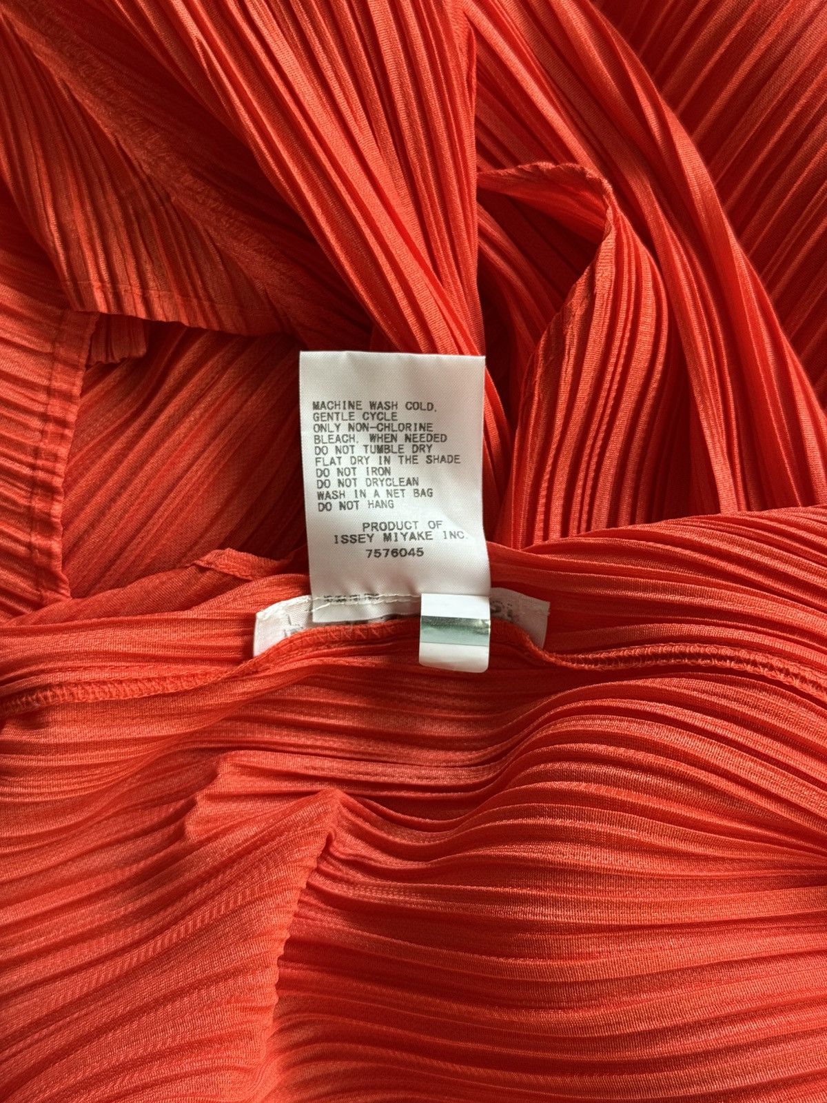 Pleats Please Issey Miyake Pleats Please Issey Miyake avant garde Japanese coral dress Size L / US 10 / IT 46 - 6 Thumbnail