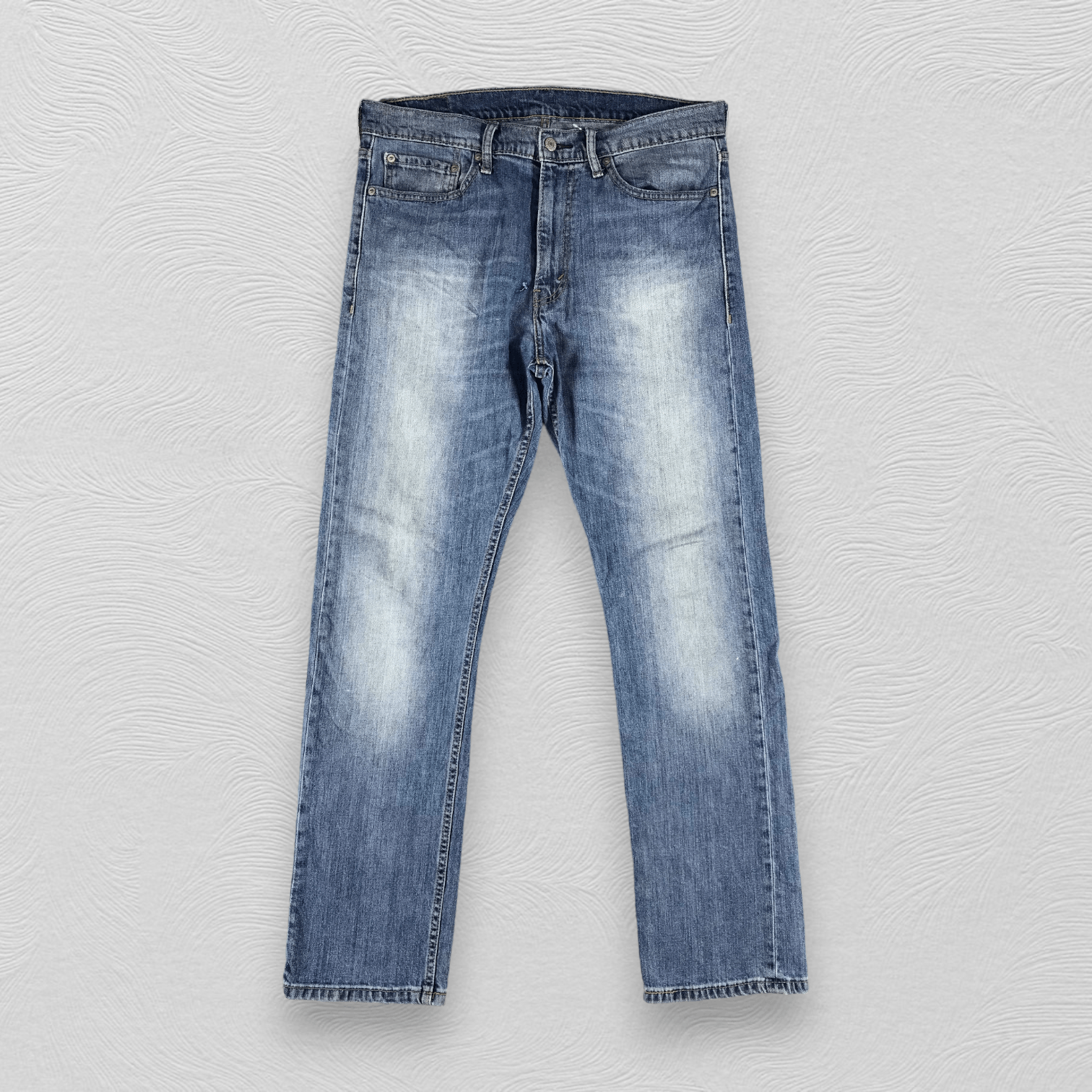 Levi's Vintage Levis 513 Jeans Medium Blue Denim KJ1378 Size US 34 / EU 50 - 1 Thumbnail