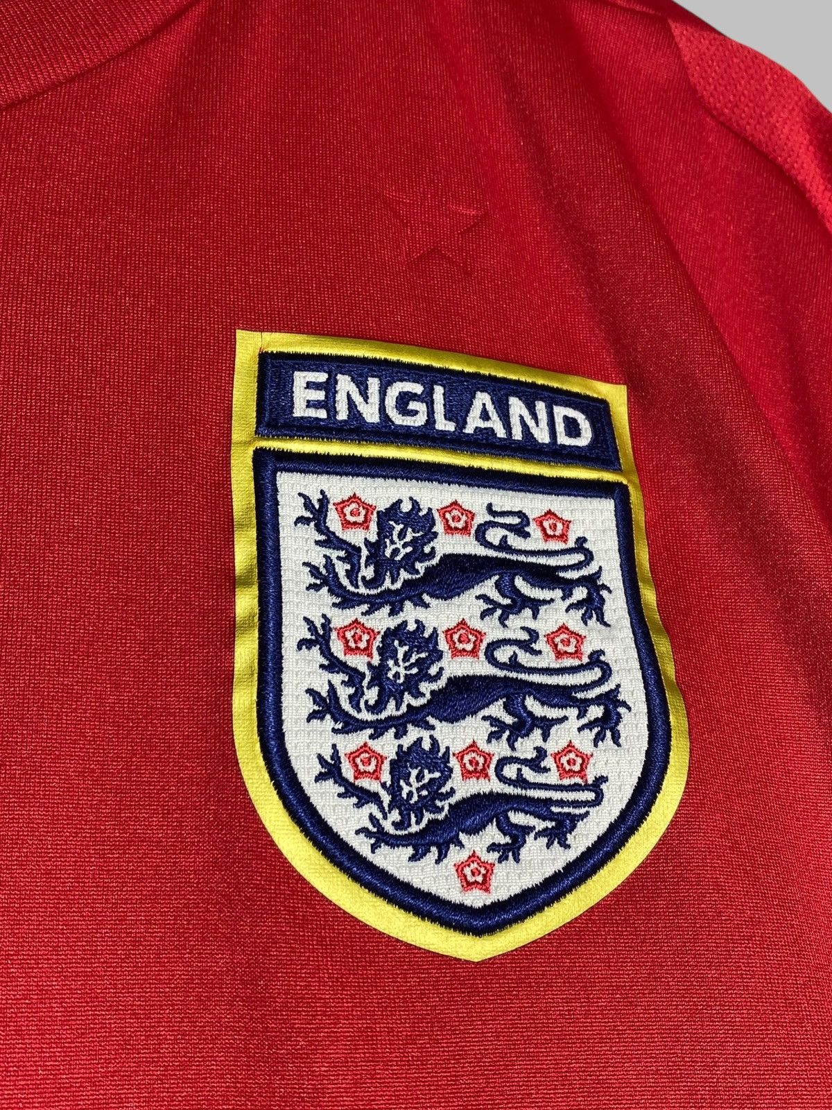 Umbro Umbro #4 Gerrard England 2006 Away Football Shirt Jersey Size US XL / EU 56 / 4 - 8 Thumbnail