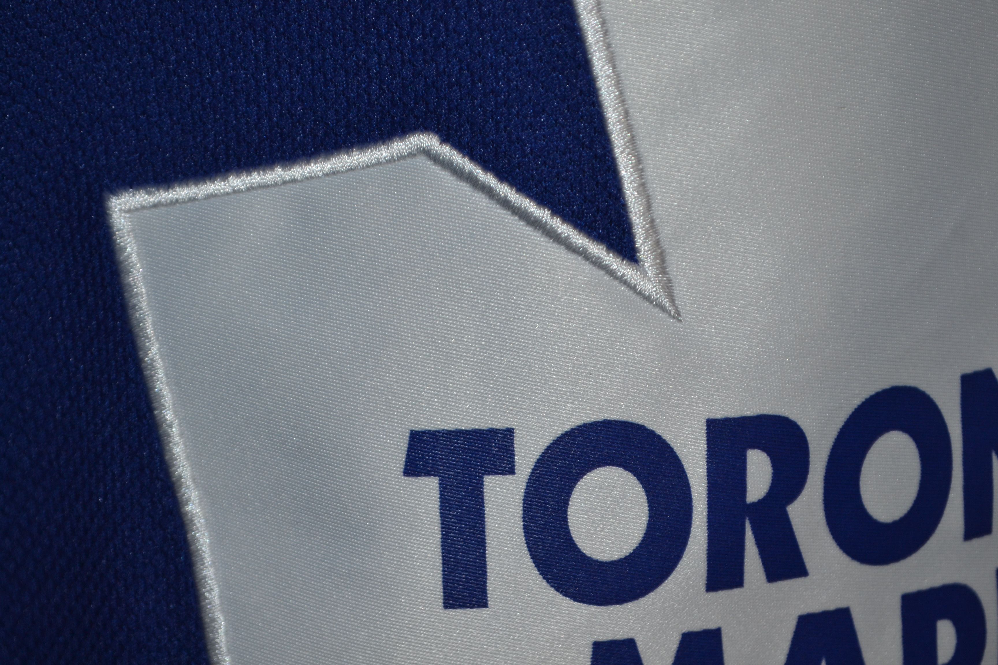 Reebok Toronto Maple Leafs Reebok S/M Adult 2014 3 stripe Jersey Size US M / EU 48-50 / 2 - 7 Thumbnail