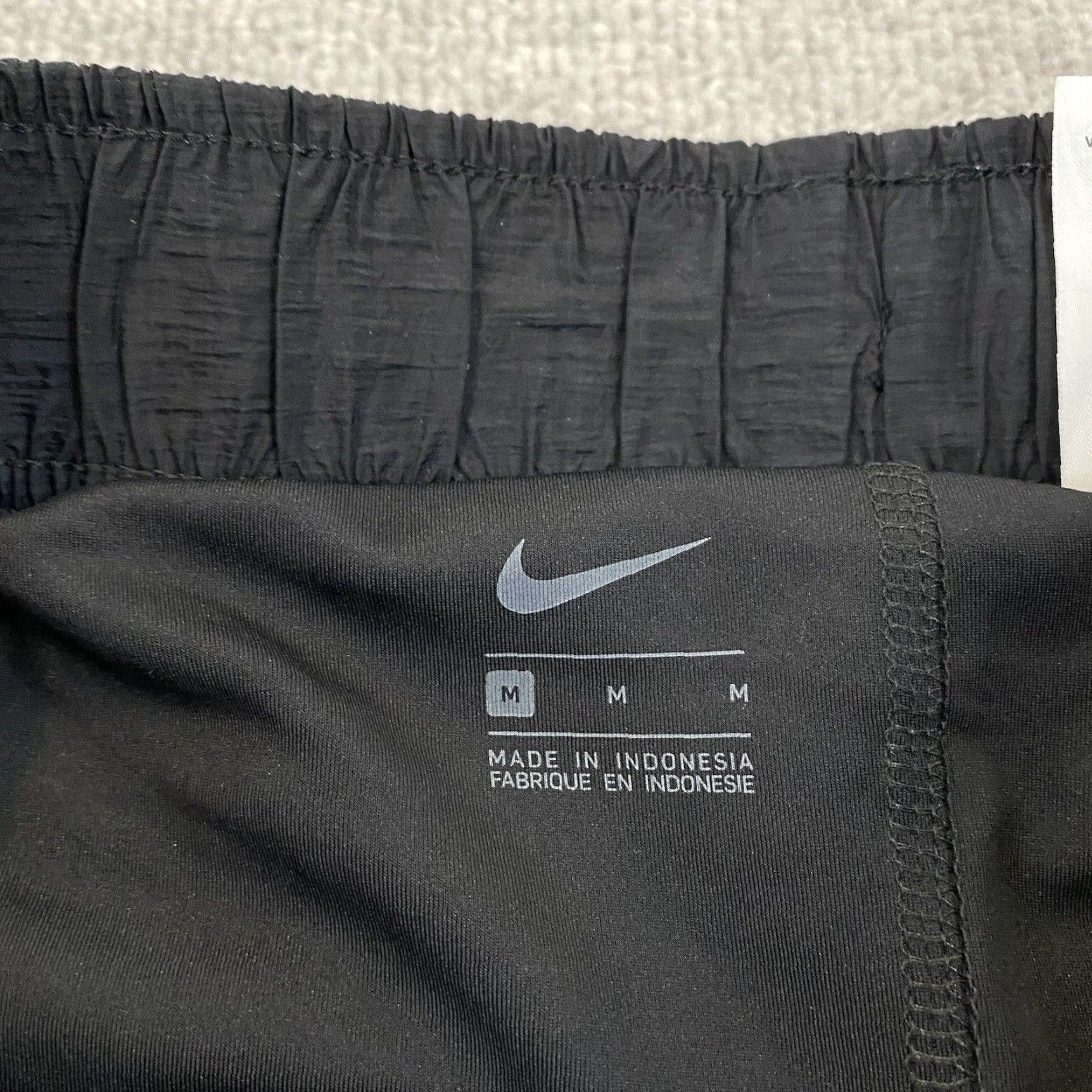 Nike VINTAGE Nike Women's Jogger Pants Activewear Size M Black/Volt 2-in-1 Woven Nylon Running Size 32" / US 10 / IT 46 - 3 Thumbnail