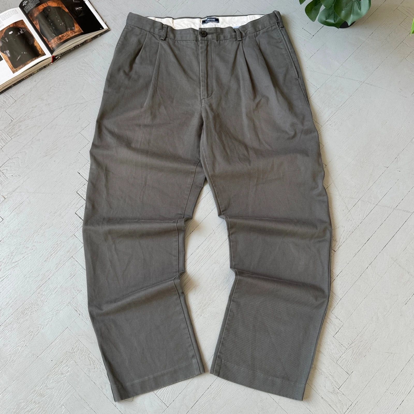 Lands' End Vintage Lands End Preppy Classic Pleated Cotton Chino Pants Size US 36 / EU 52 - 1 Thumbnail