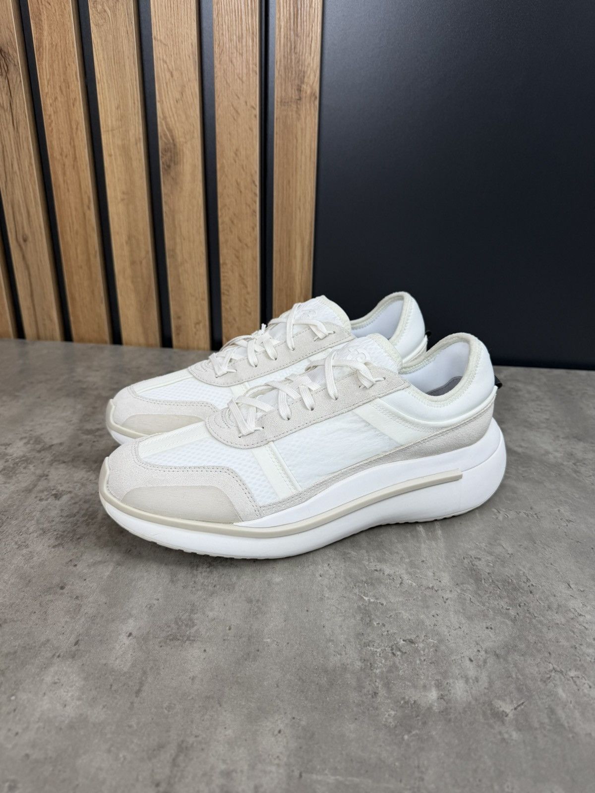 Y-3 Adidas Y-3 Yohji Yamamoto Ajatu Run Off White Sneakers Size US 10 / EU 43 - 2 Thumbnail