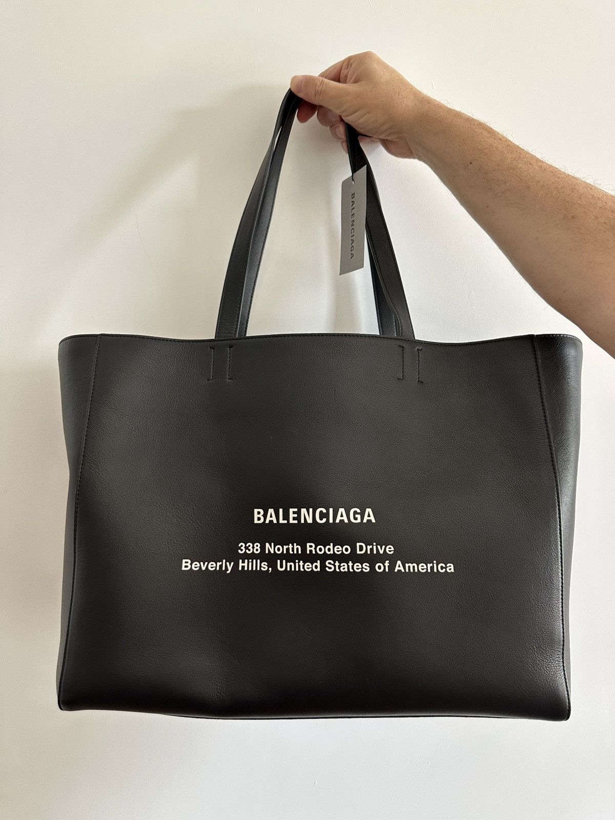 Balenciaga Balenciaga Rodeo Drive Print Tote Bag In Black Leather Size ONE SIZE - 1 Thumbnail