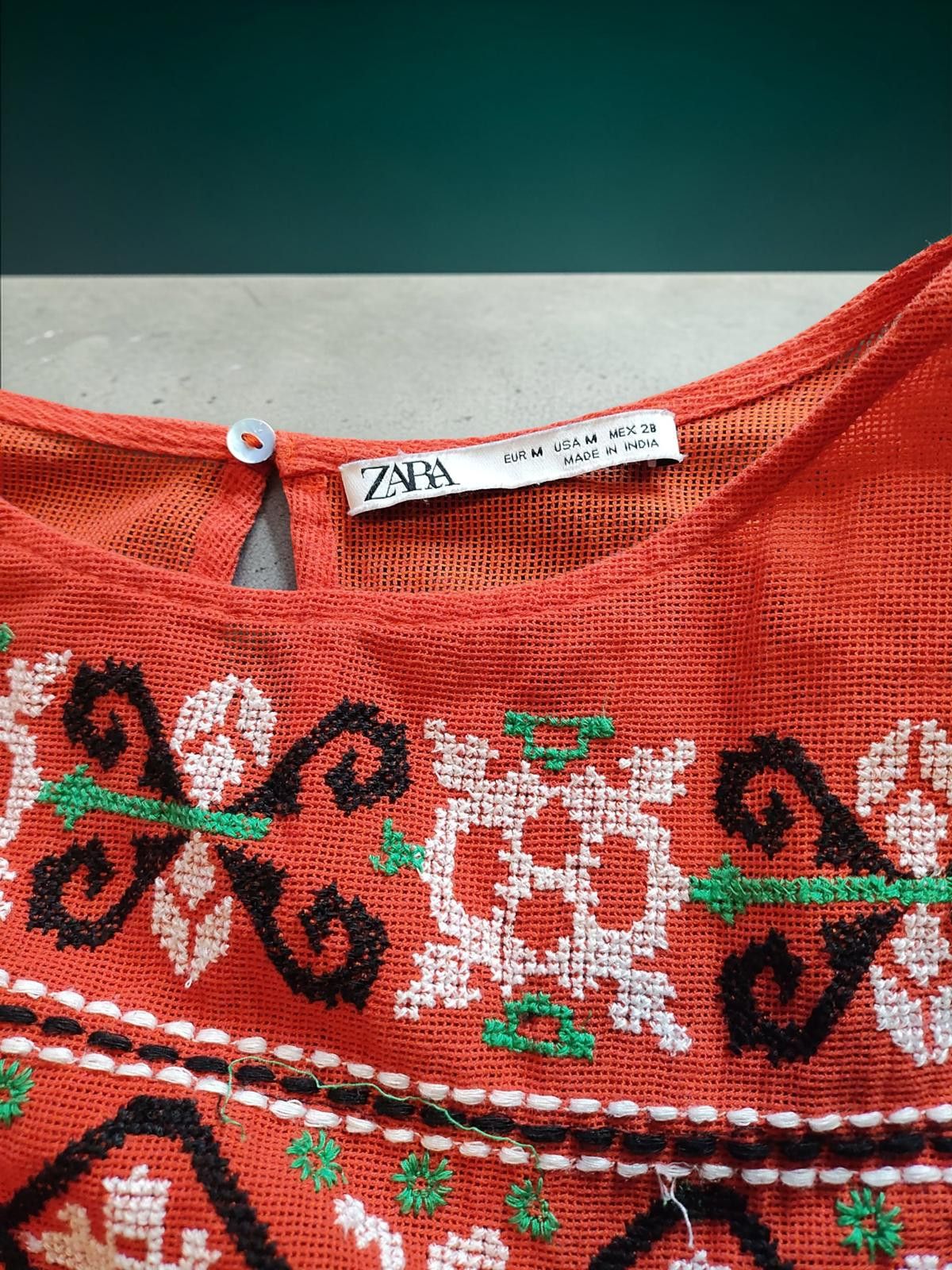 Zara ZARA Medium Coral Embroidered Midi Dress Size M / US 6-8 / IT 42-44 - 7 Thumbnail