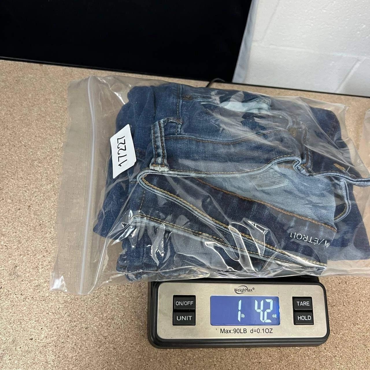 Old Navy Old Navy Jeans Men 30x32 Slim Fit Denim Pants Faded Pockets Size US 30 / EU 46 - 9 Thumbnail