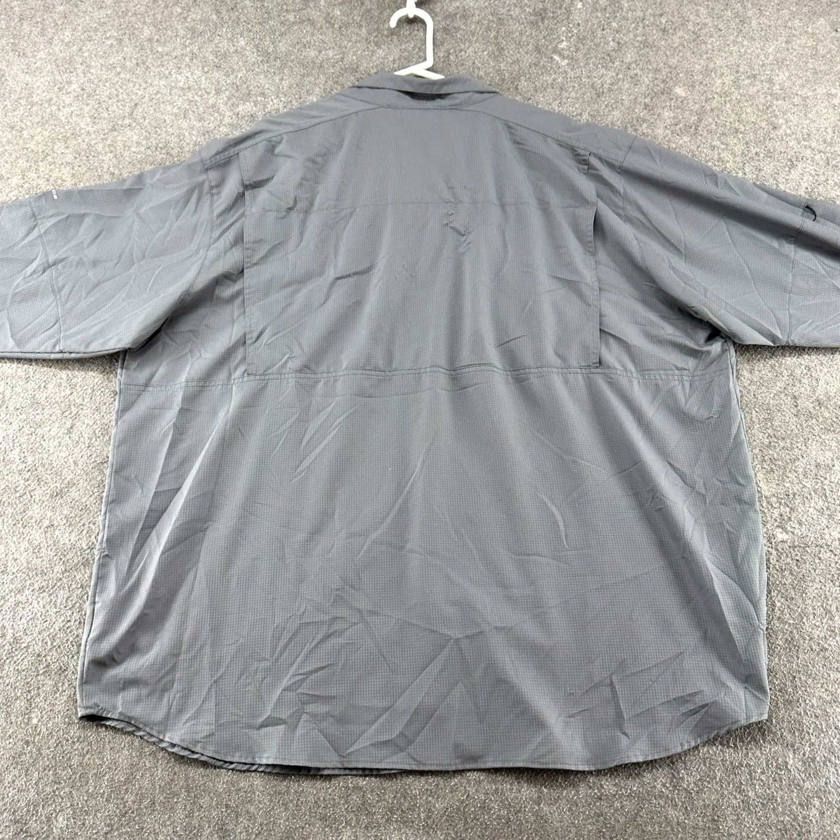 Vintage Columbia Shirt Mens 3X Grey Long Sleeve Button Up Polyester Solid Fishing Shirt Big & Tall Mens Button-Up Collar-Down Casual Outdoor Fishing 3X Gray Size US XXL / EU 58 / 5 - 7 Thumbnail