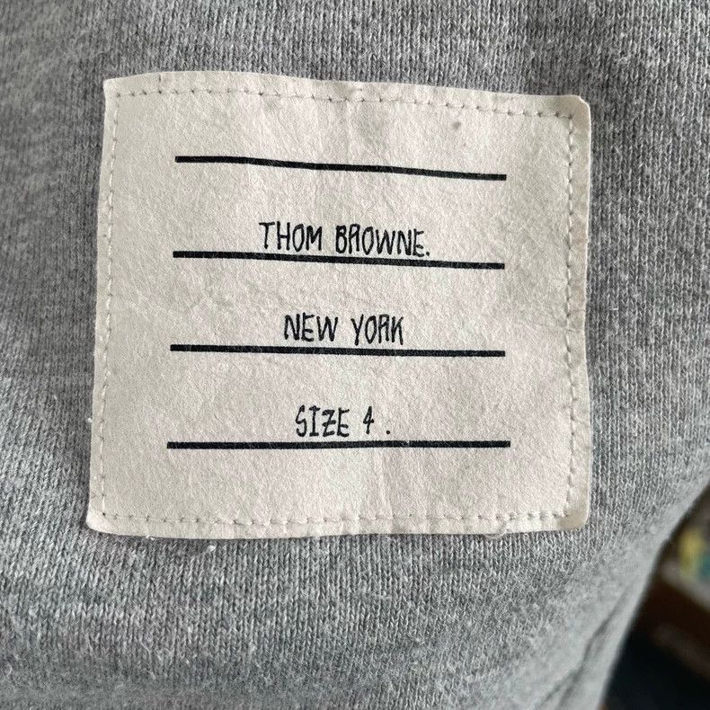 Thom Browne Thom Browne size4 Classic grey four stripe hoodie Size US XL / EU 56 / 4 - 4 Thumbnail