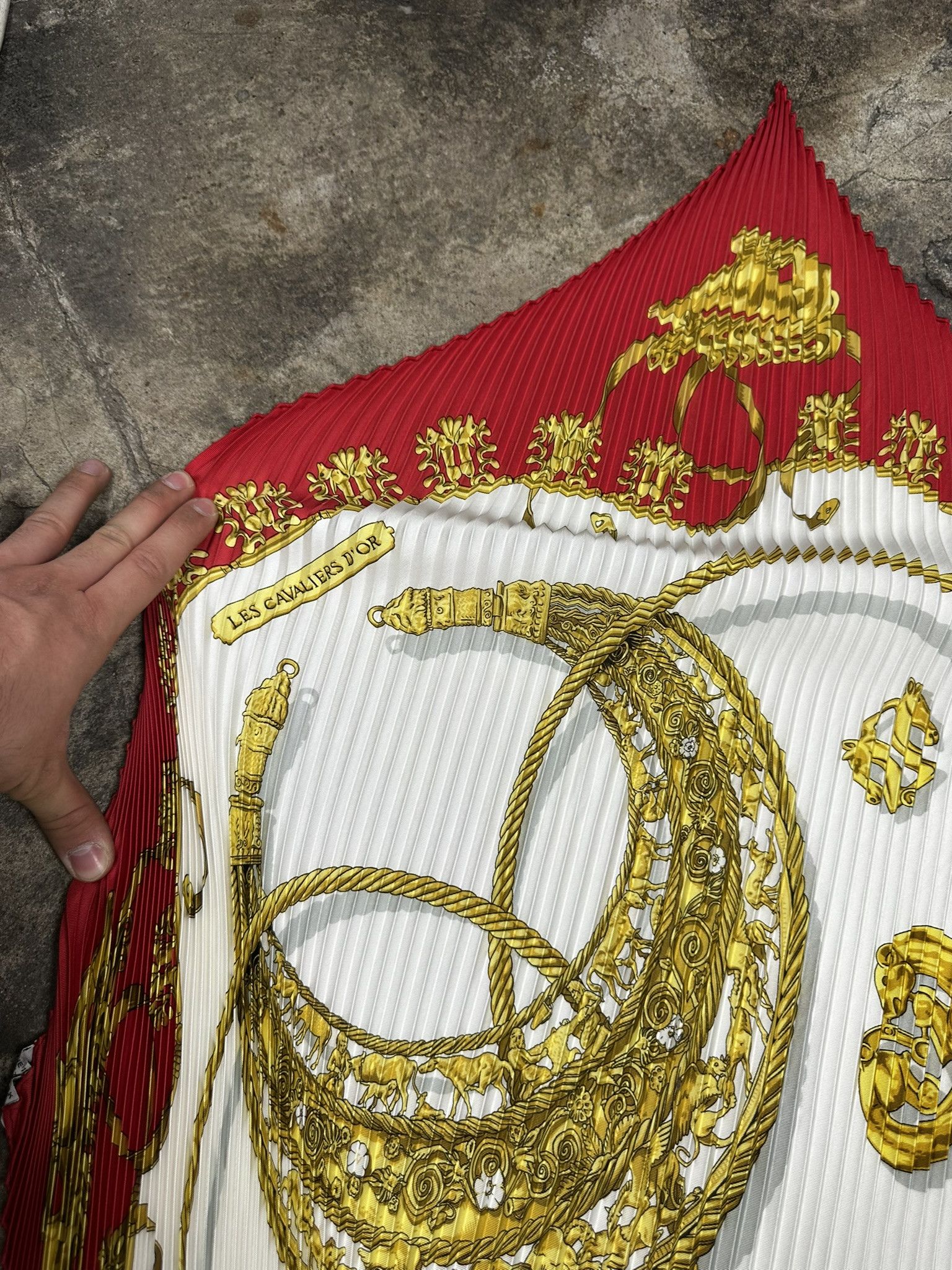 Hermes Hermes Paris Pleated Les Cavaliers D'or Silk Scarf Size ONE SIZE - 4 Thumbnail
