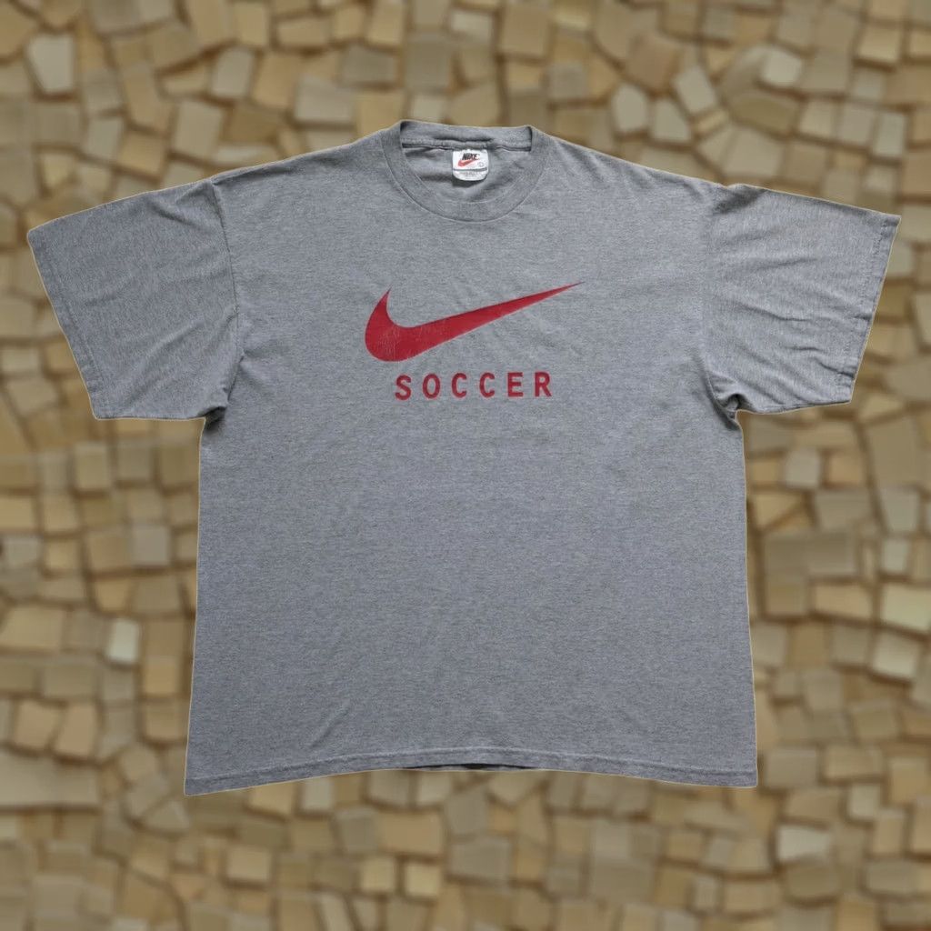 Nike VINTAGE Nike SOCCER T-Shirt Gray 90s USA MADE BIG SWOOSH GRAPHIC Crew Neck Size L Men Short Sleeve Shirts Size US L / EU 52-54 / 3 - 1 Thumbnail