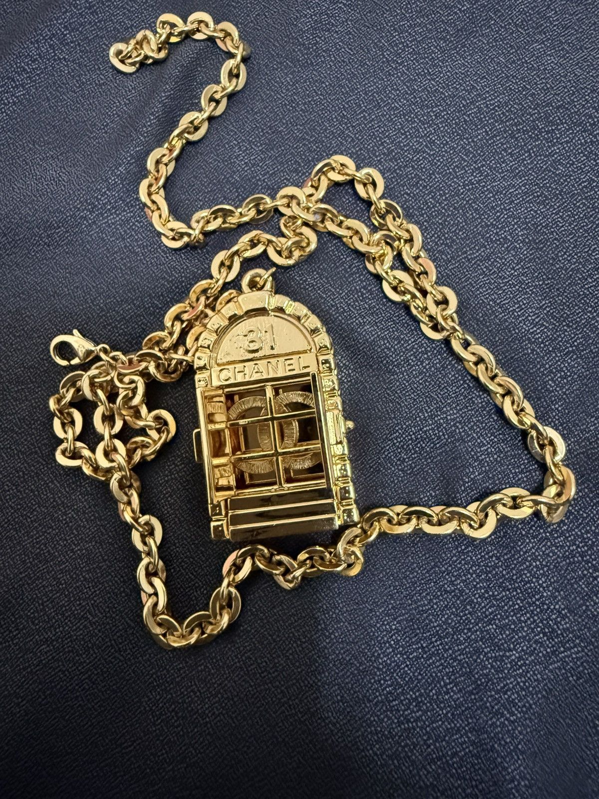 Chanel CHANEL Runway 31 Rue Cambon Door Long Necklace Gold Size ONE SIZE - 5 Thumbnail
