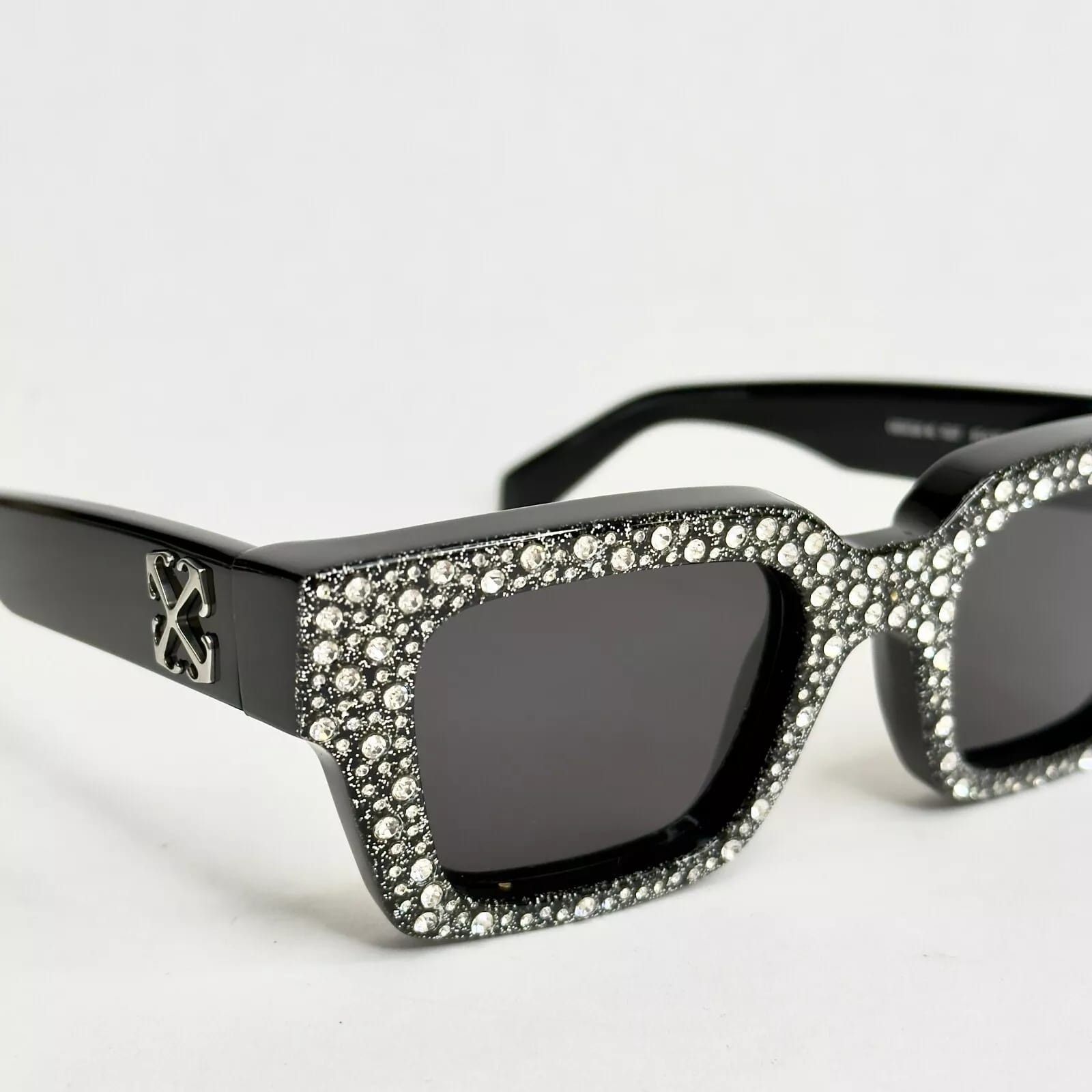 Off-White OFF-WHITE OERI126M Crystal Strass Stud Black Sunglasses 126 Size ONE SIZE - 9 Thumbnail