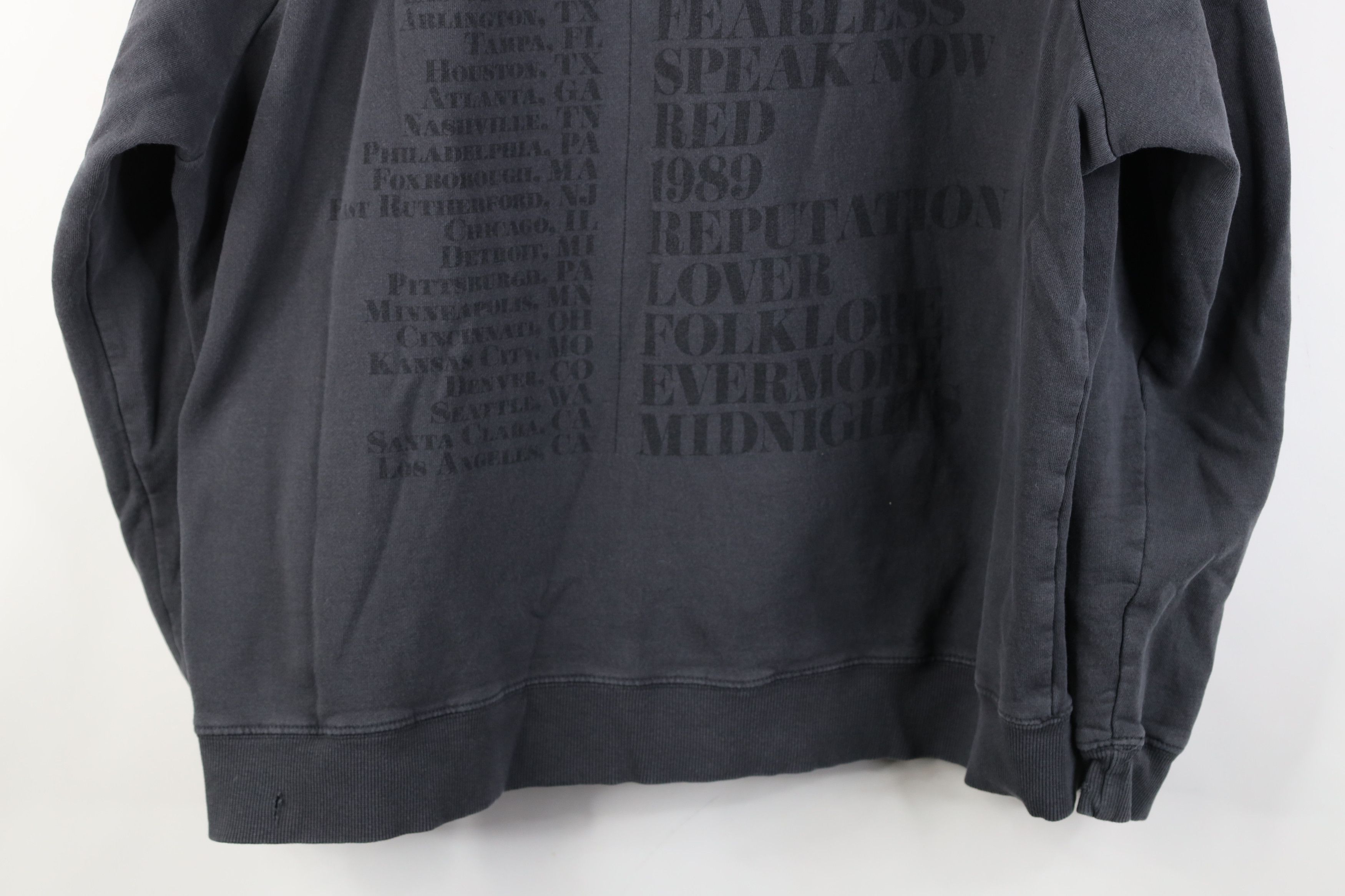 Vintage Taylor Swift Official Eras Tour Concert Hoodie Sweatshirt Size L / US 10 / IT 46 - 17 Thumbnail