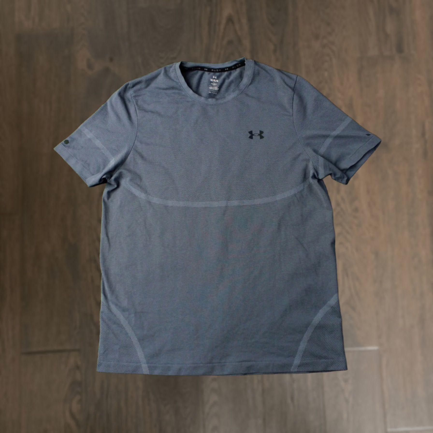 Under Armour UNDER ARMOUR RUSH 2023 Men TRAINING COMPRESSION SHIRT JERSEY L Gray T-Shirt Short Sleeve CrossFit Size US L / EU 52-54 / 3 - 1 Thumbnail