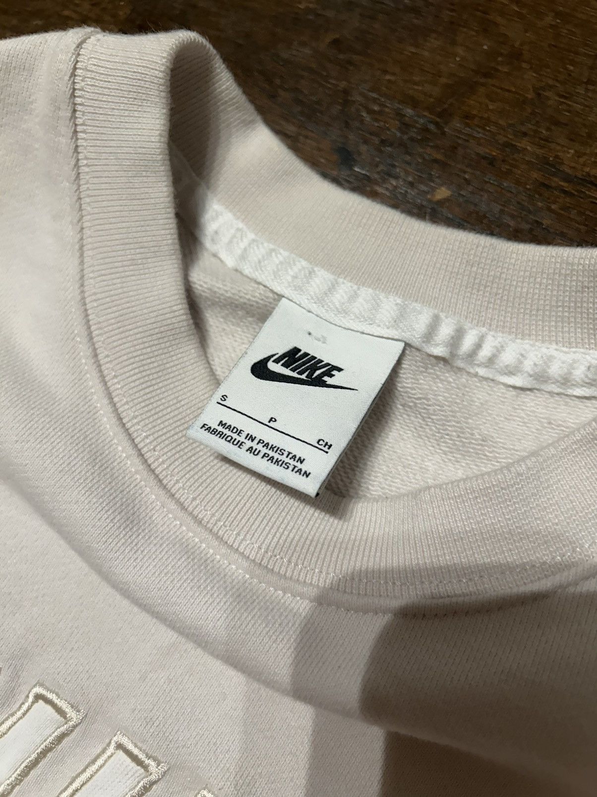 Nike Nike Logo Crewneck Pullover Small Size US S / EU 44-46 / 1 - 4 Thumbnail