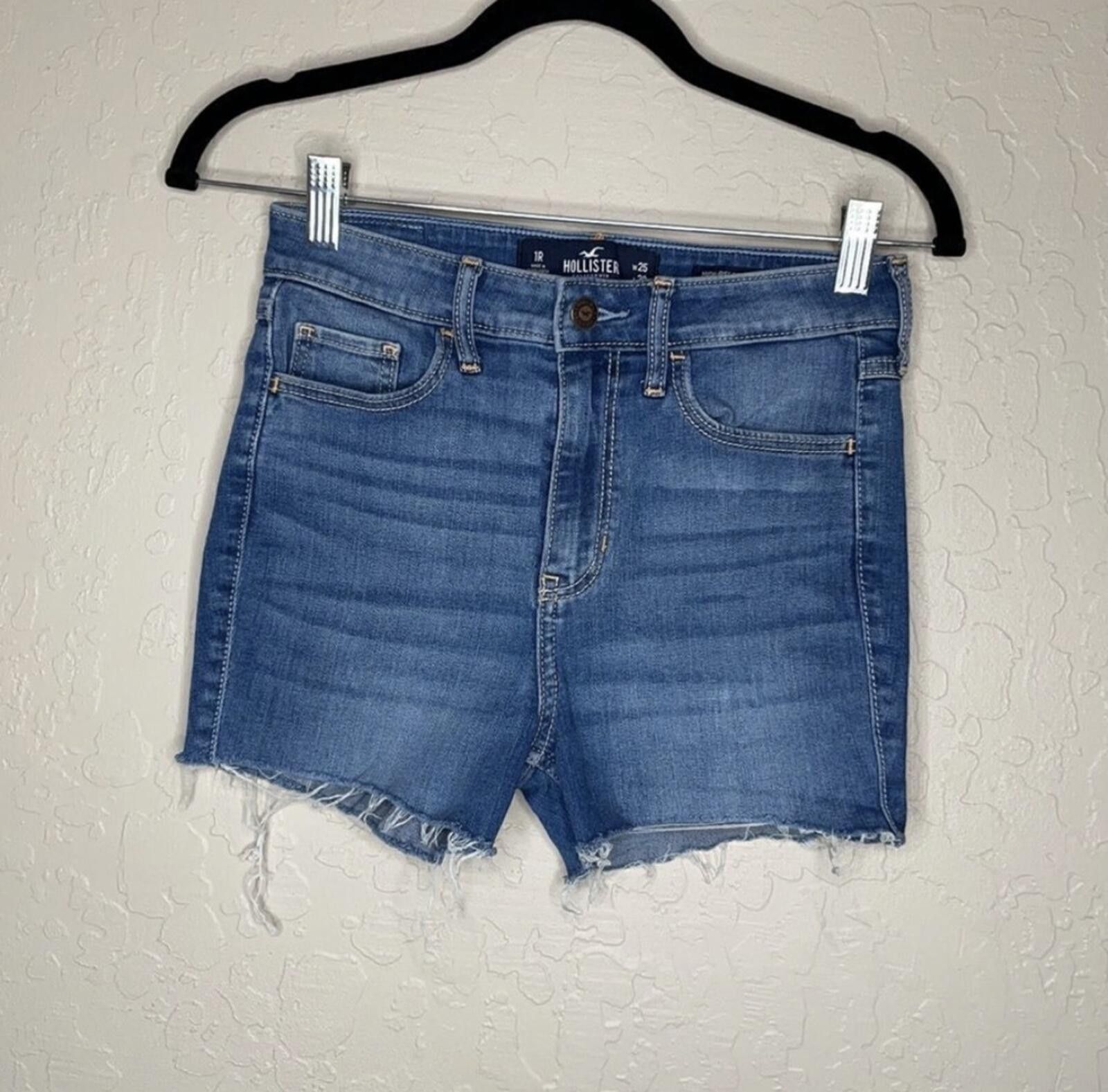 Other Hollister cut-off shorts Size 25" / US 0 / IT 36 - 1 Thumbnail