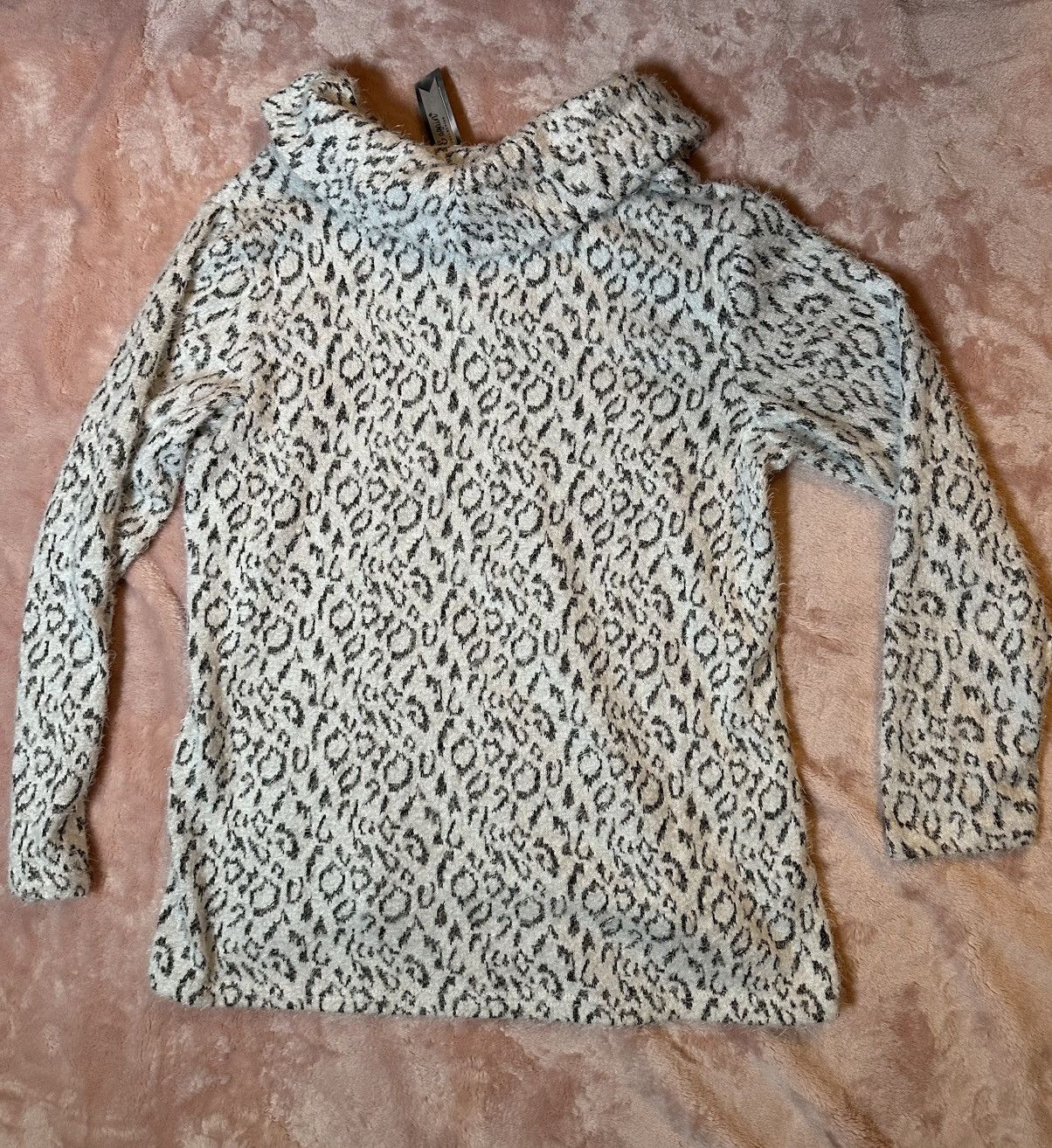 Other NWT Once & Again Gray Leopard Cowl Neck Textured Sweater Size M / US 6-8 / IT 42-44 - 6 Thumbnail