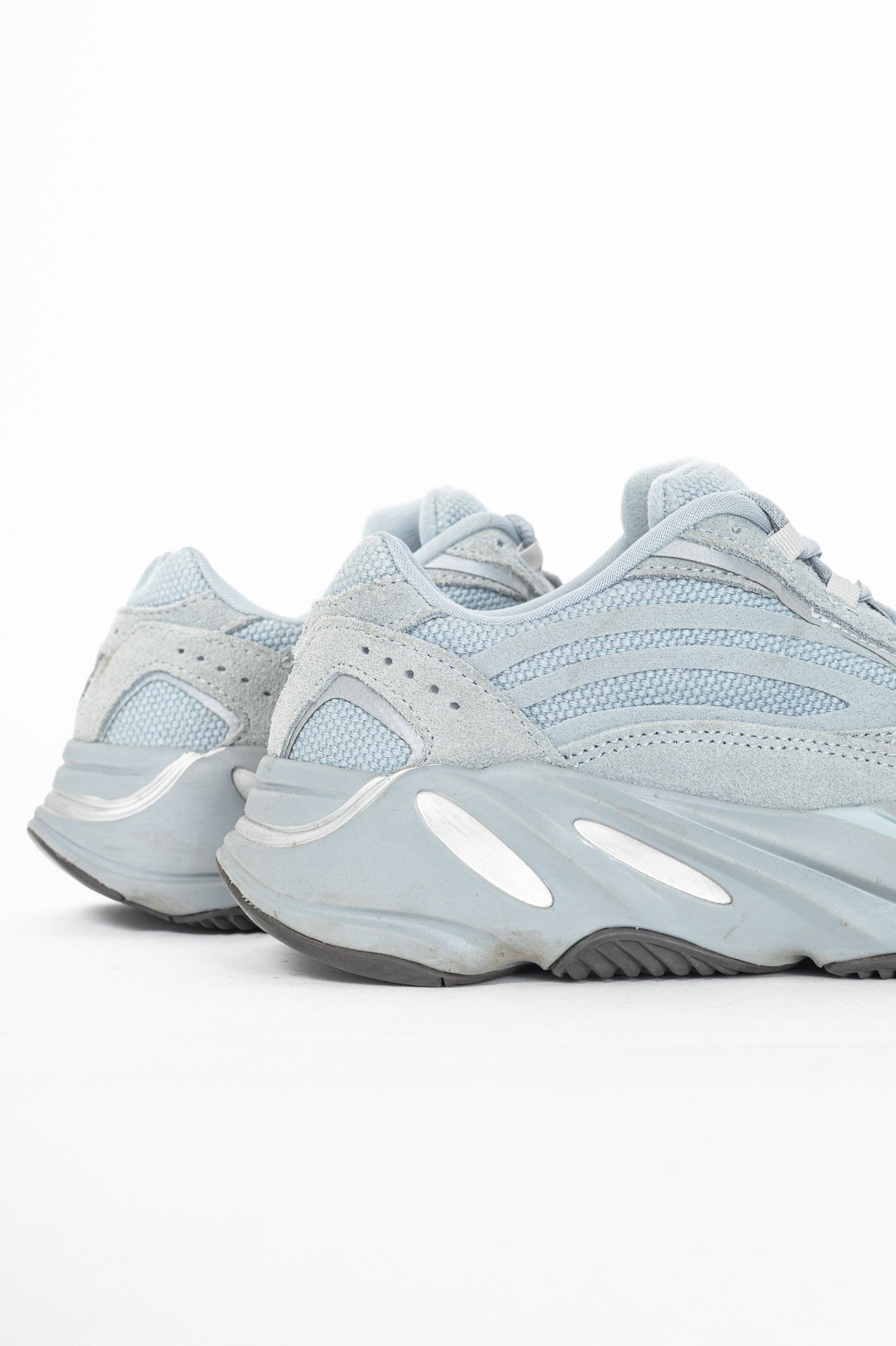 Yeezy Adidas Yeezy Boost 700 V2 Suede & Canvas Sneakers Size US 5 / IT 35 - 8 Thumbnail
