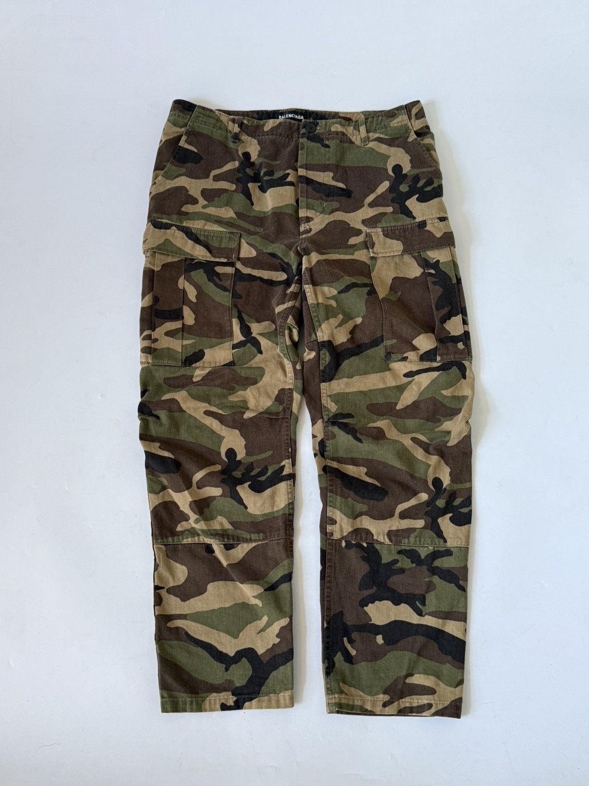 Balenciaga Balenciaga Camouflage Woodland Green Cargo Pants Size US 35 - 1 Thumbnail