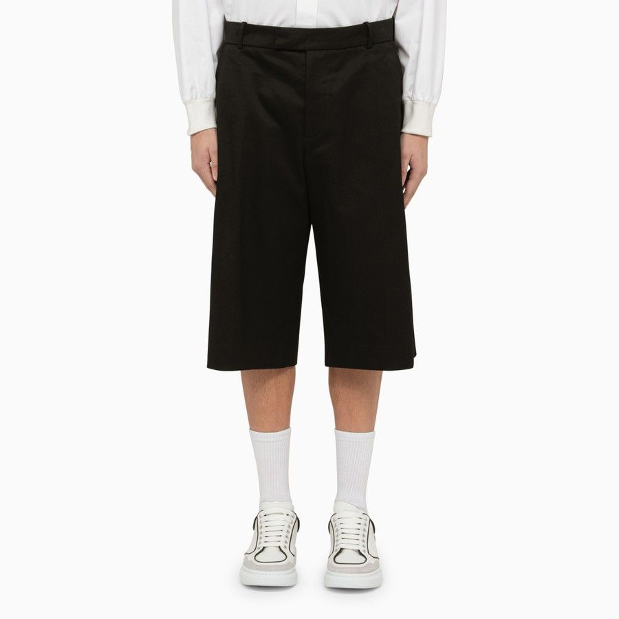 image of Alexander Mcqueen O1D2Blof0124 Short In Black, Men's (Size 32)