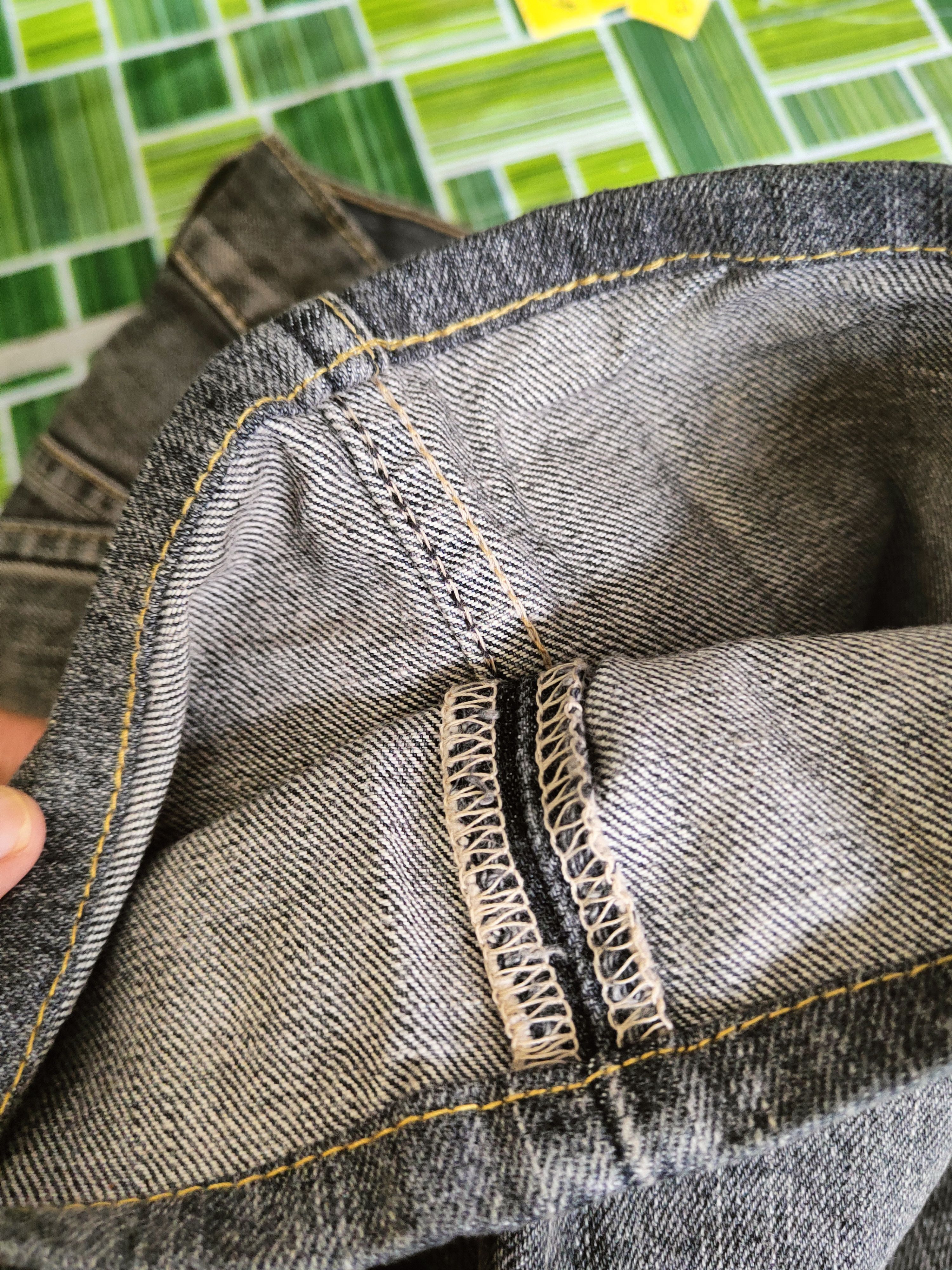 Levi's Levi's Black Distressed Ripped Jeans #S2816 Size US 36 / EU 52 - 13 Thumbnail