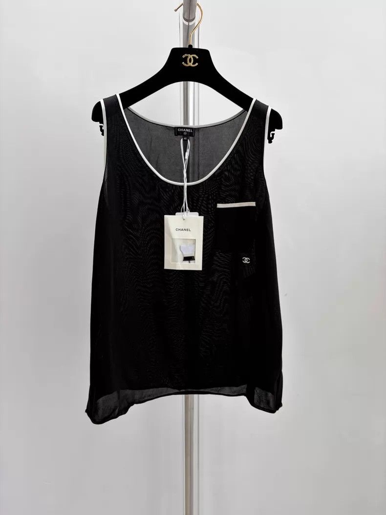 Chanel Chanel Black pocket vest with suspenders Size S / US 4 / IT 40 - 1 Thumbnail