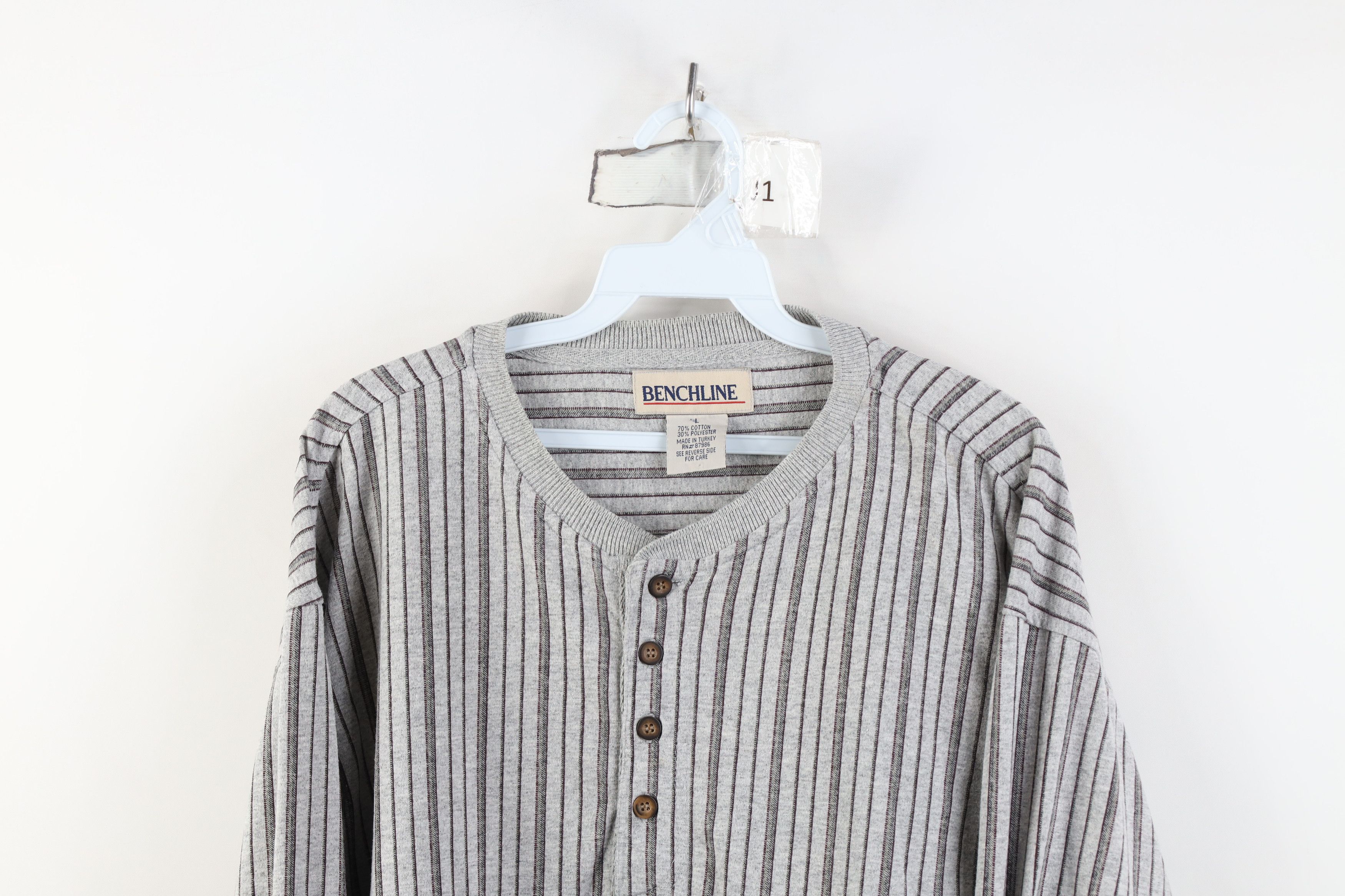 Vintage Vintage 90s Streetwear Block Long Sleeve Henley T-Shirt Size US L / EU 52-54 / 3 - 2 Thumbnail