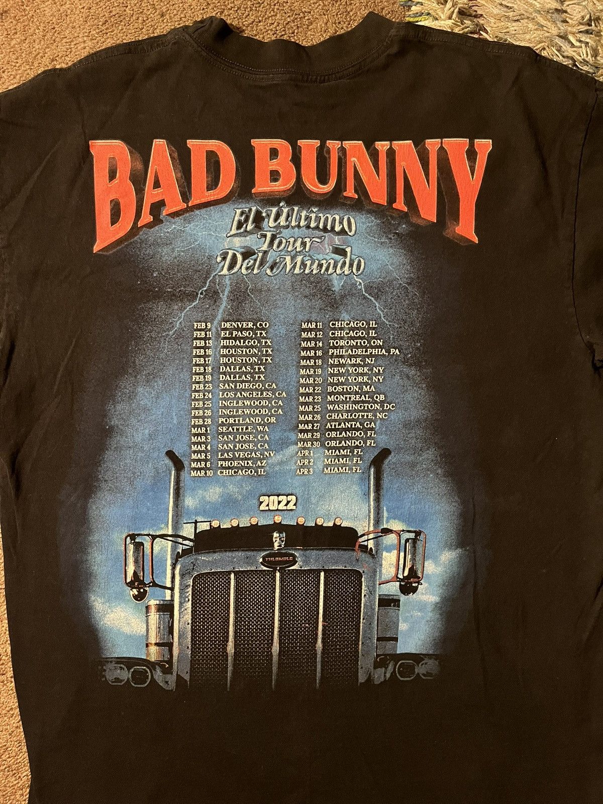 Other Bad Bunny Tour Tee Size US M / EU 48-50 / 2 - 3 Thumbnail