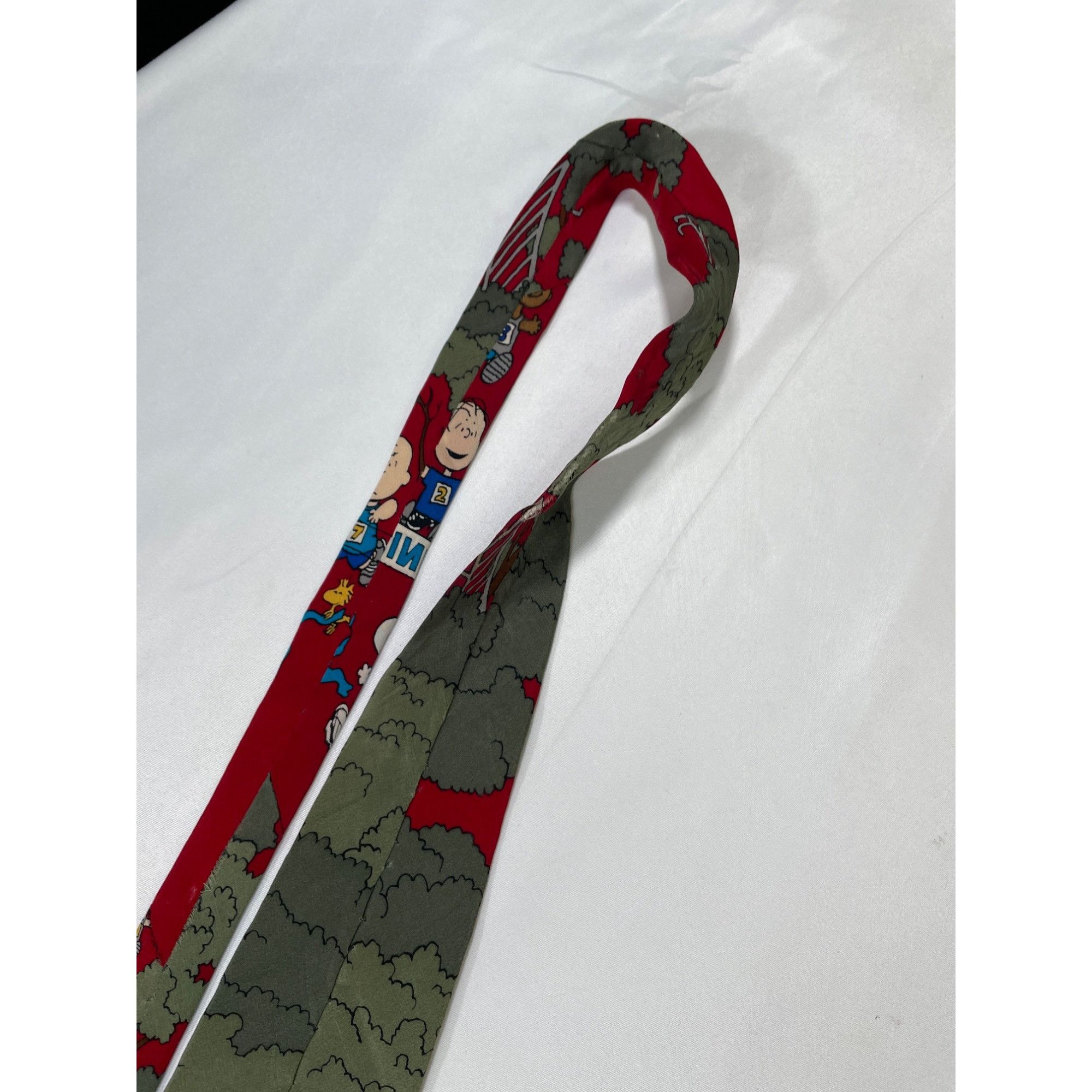 Peanuts Peanuts Cartoon Red Mens Silk Tie SKU 7637 Size ONE SIZE - 4 Thumbnail