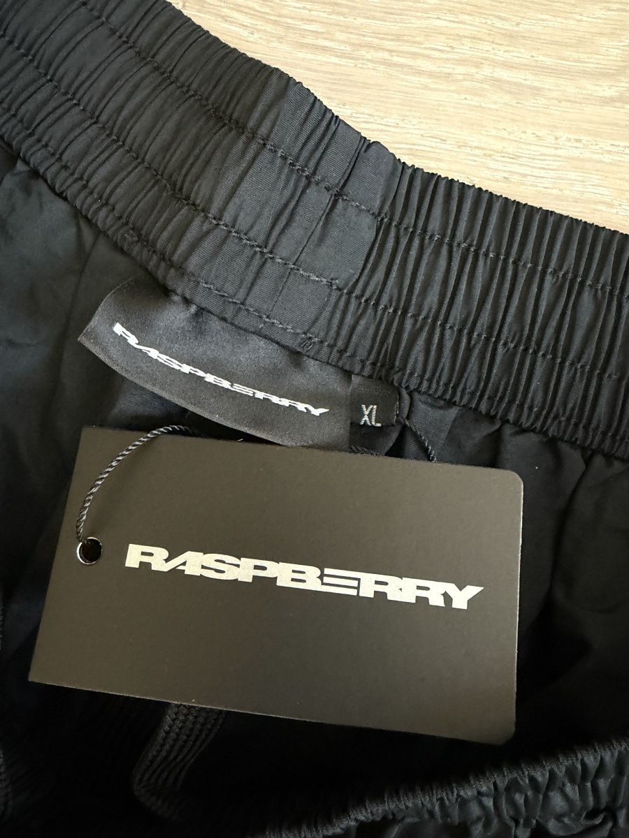The GV Gallery X-LARGE THE GV GALLERY RASPBERRY HILLS D WILL SWEATS ❤️✅ NEW Size US 38 / EU 54 - 6 Thumbnail