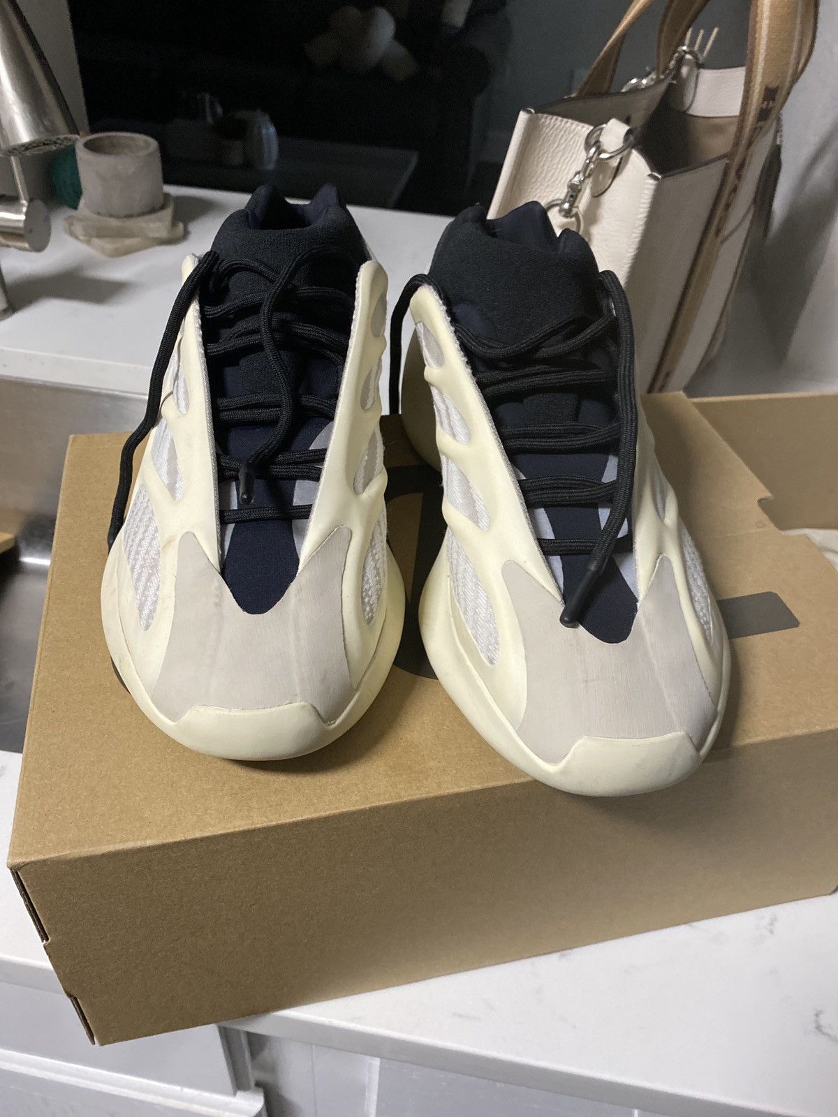 Adidas Adidas Yeezy 700 Size US 10.5 / EU 43-44 - 5 Thumbnail