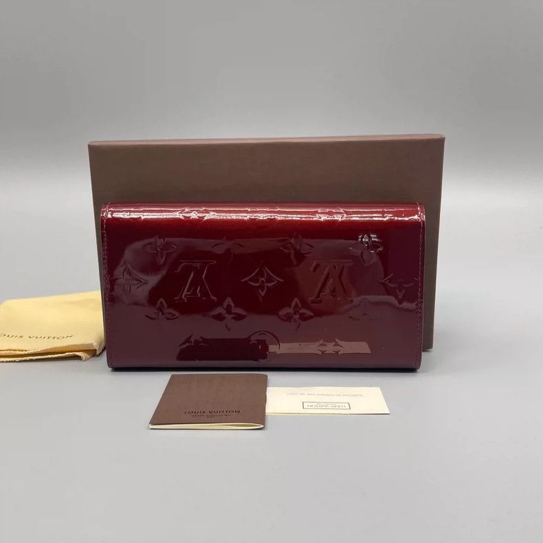 Louis Vuitton Long Red Patent Leather Wallet by Louis Vuitton -2505 Size ONE SIZE - 2 Thumbnail