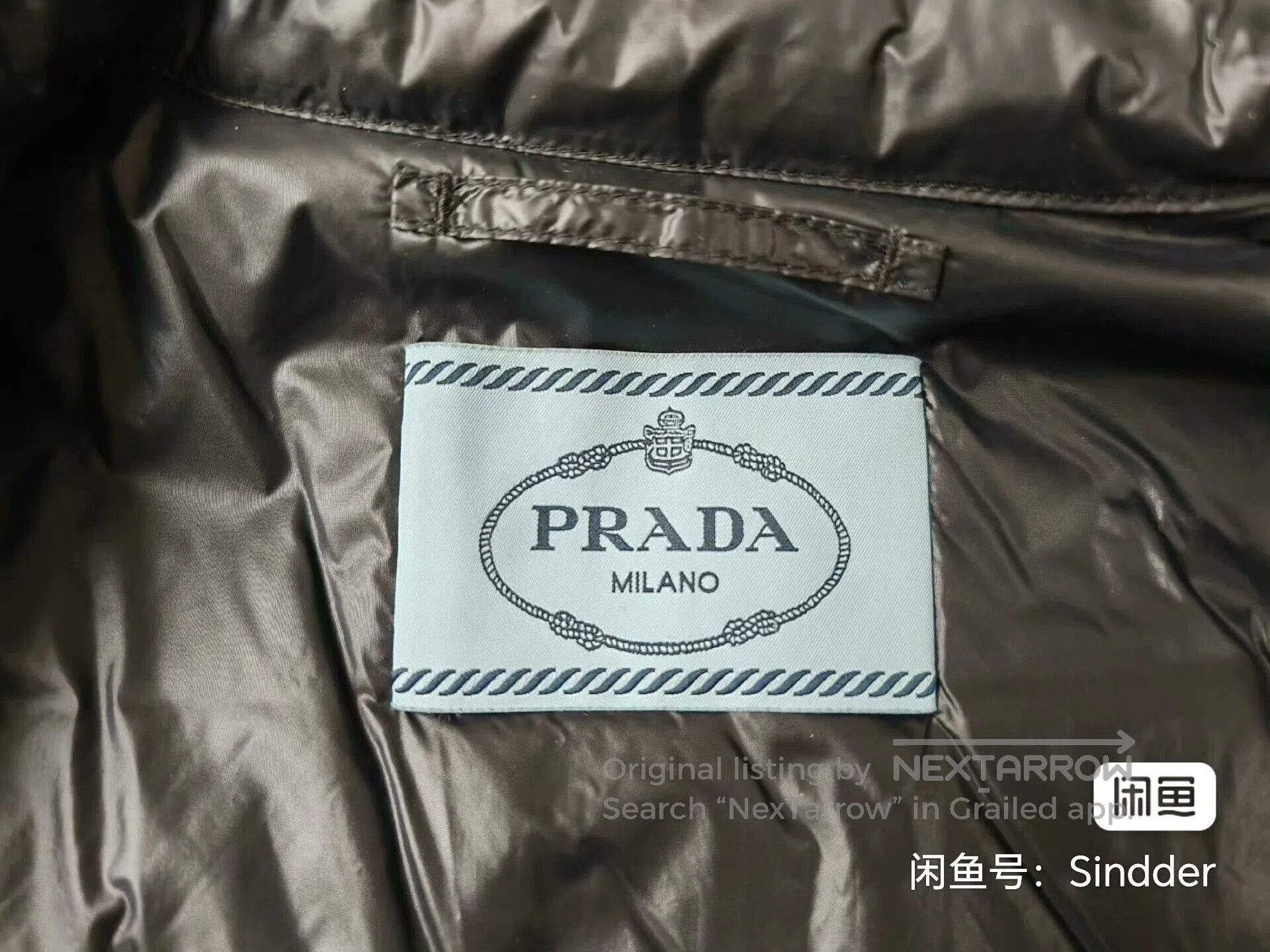 Prada Prada Women's Black Down Jacket. Size M / US 6-8 / IT 42-44 - 3 Thumbnail