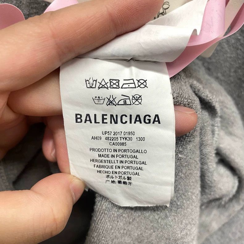 Balenciaga Balenciaga Gray mailbox letter logo coat Size US S / EU 44-46 / 1 - 4 Thumbnail