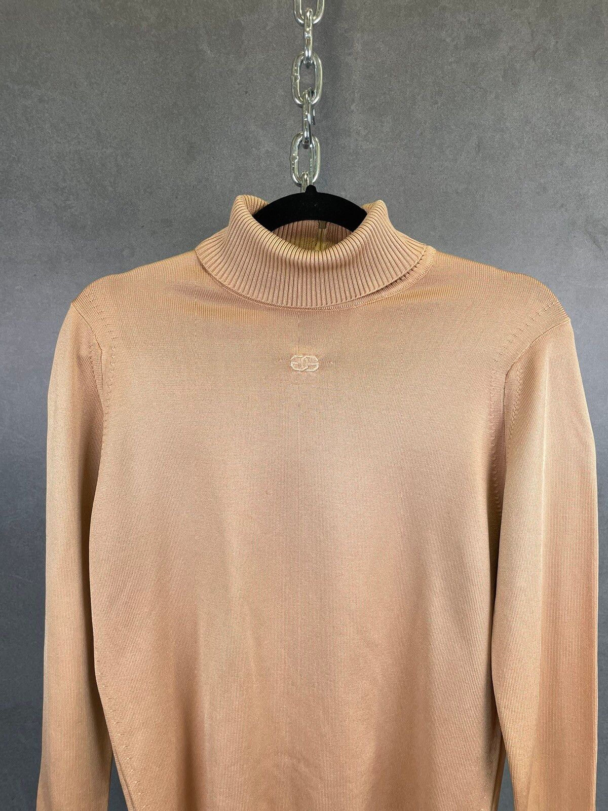 Givenchy Vintage 70s Givenchy Sport Tan Turtleneck Top Size 38 Size S / US 4 / IT 40 - 2 Preview