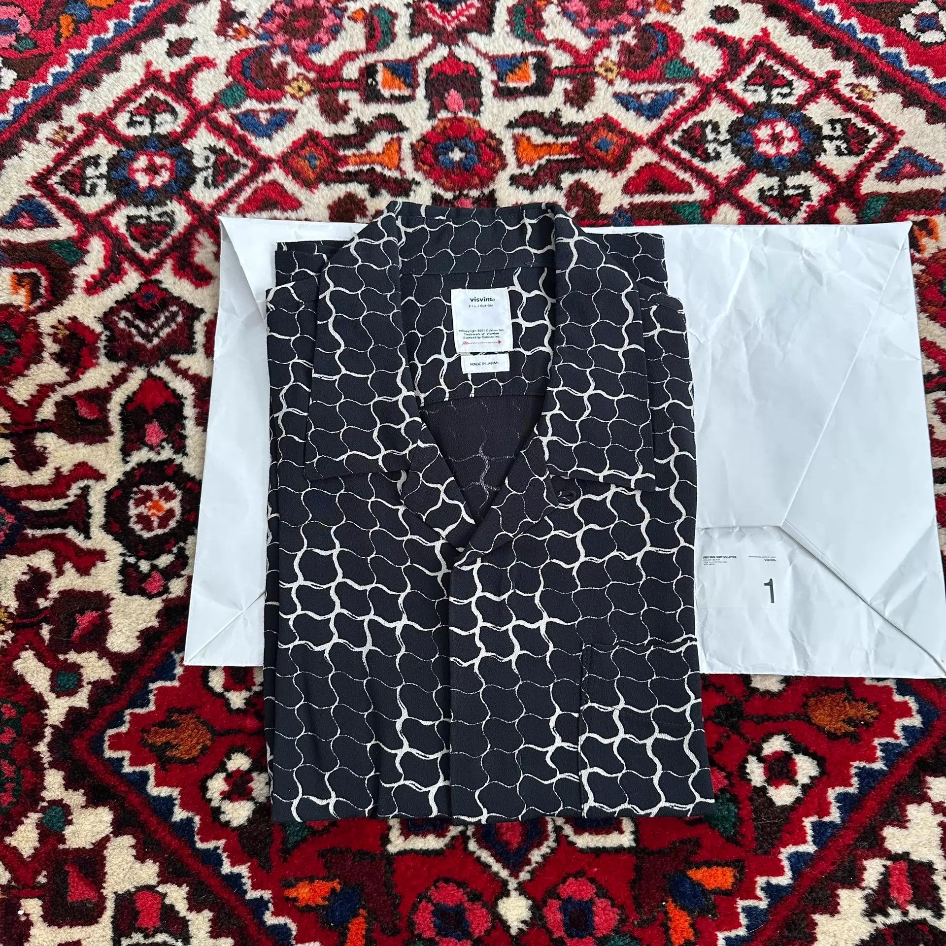 Visvim Visvim 20ss Free Edge Snake Print Hawaiian Shirt 1 Size US S / EU 44-46 / 1 - 1 Thumbnail