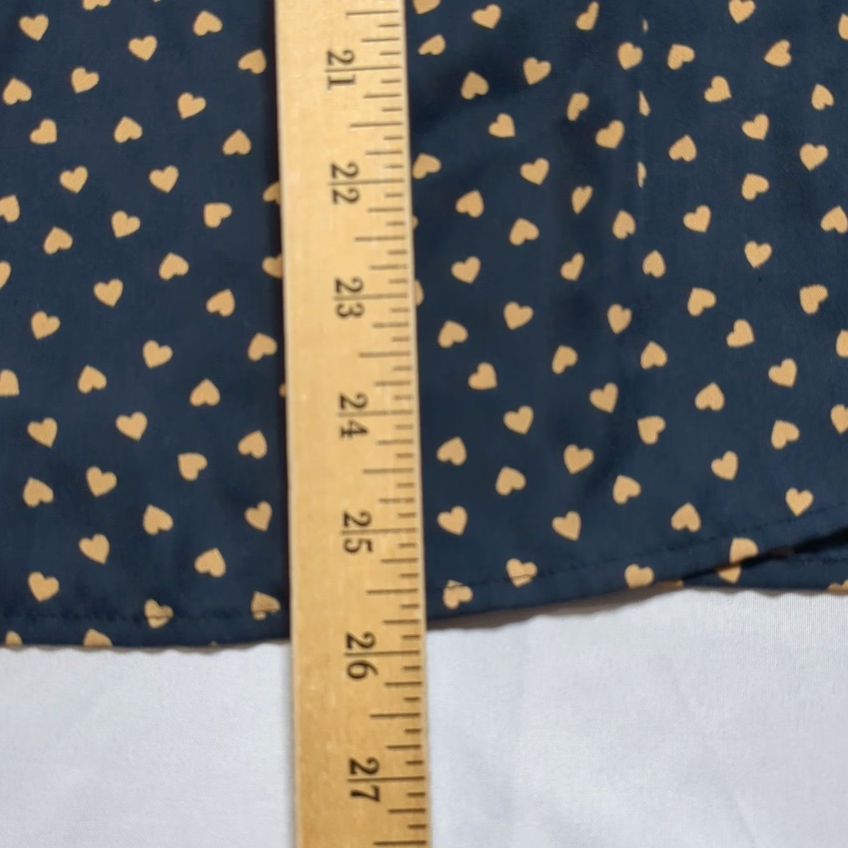 Adrianna Papell Adrianna Papell Navy Blue Gold Heart Print Sleeveless Ruffle Neck Blouse Small Women Shirt Female Office Wear Plaid? Wait Size S / US 4 / IT 40 - 7 Thumbnail