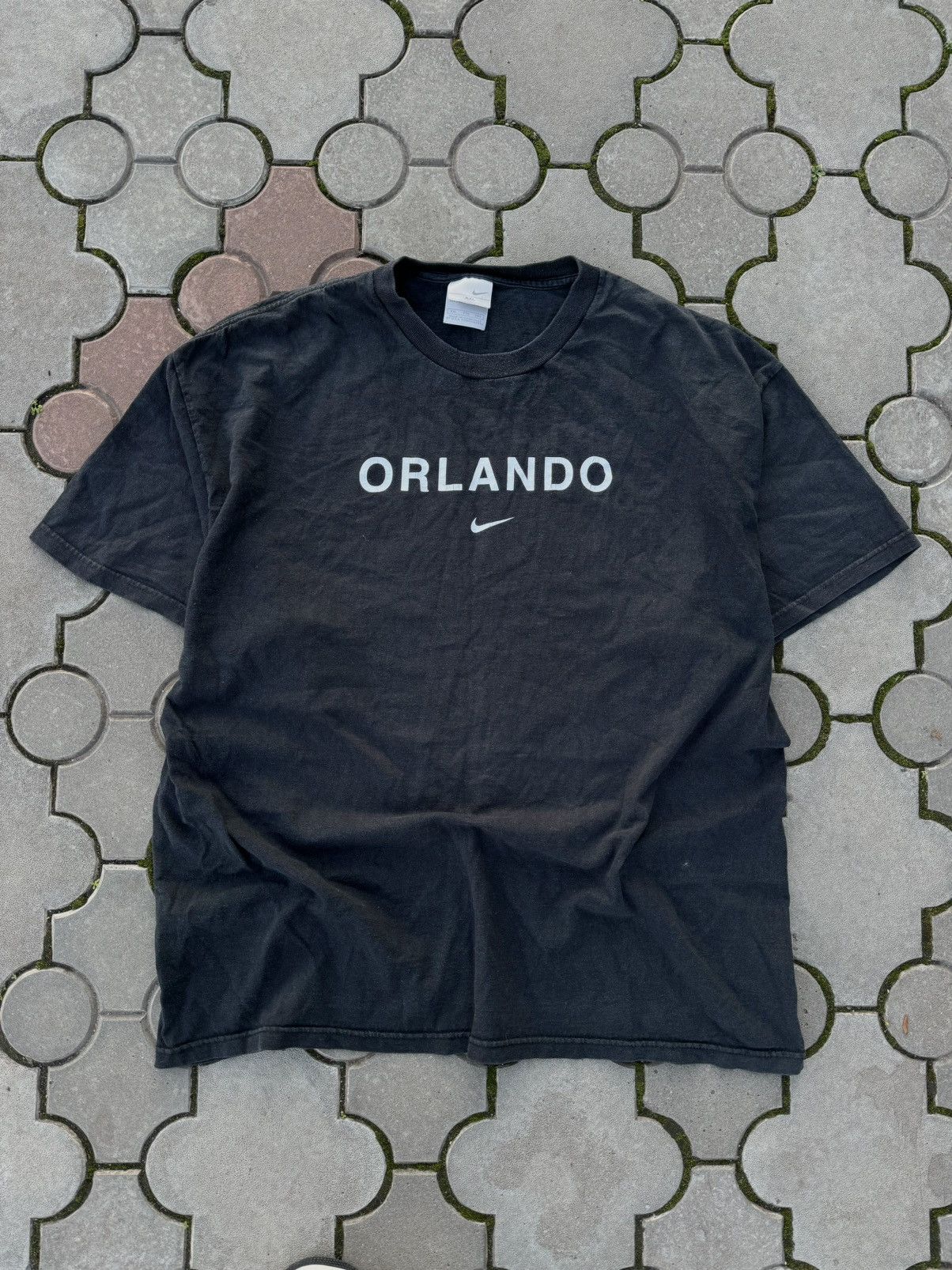 Vintage Vintage Nike Orlando Center Swoosh Tee Shirt Size US XXL / EU 58 / 5 - 1 Thumbnail